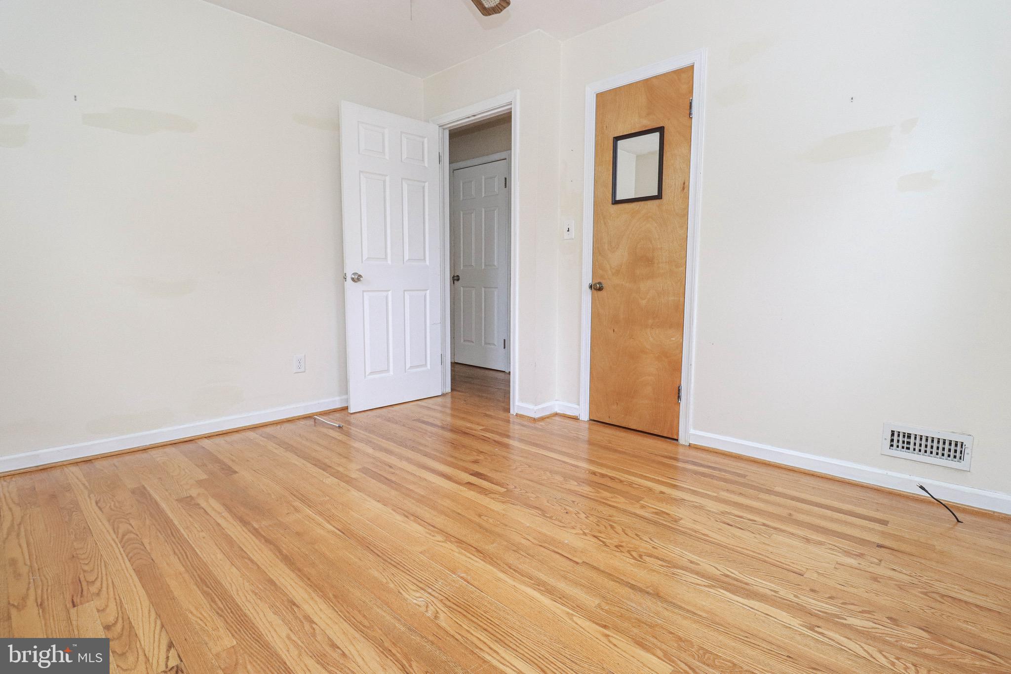 LONGCROSS HOMES - Residential