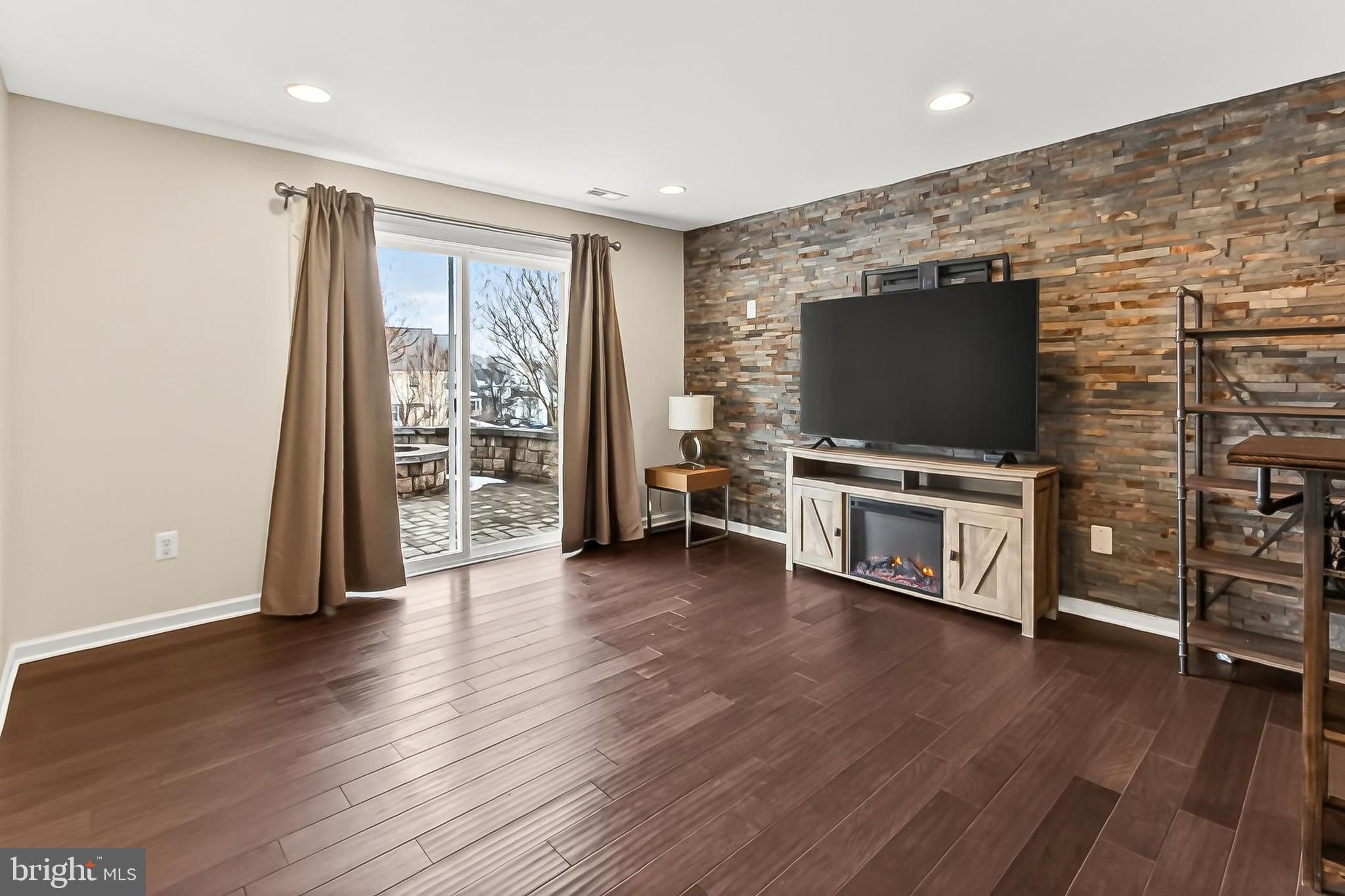 ELYSIAN HEIGHTS - Residential