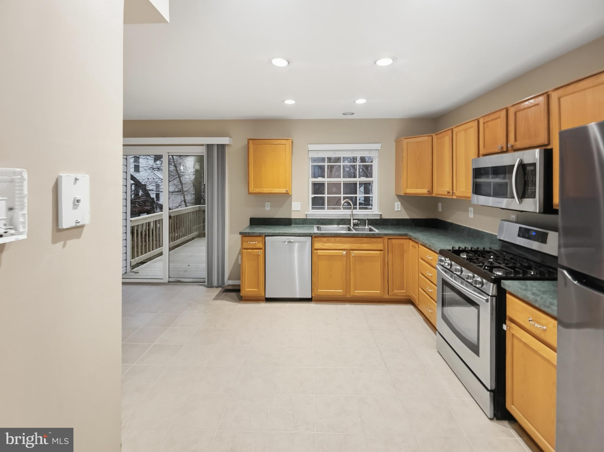 STAFFORD LAKES VILLAGE - Residential