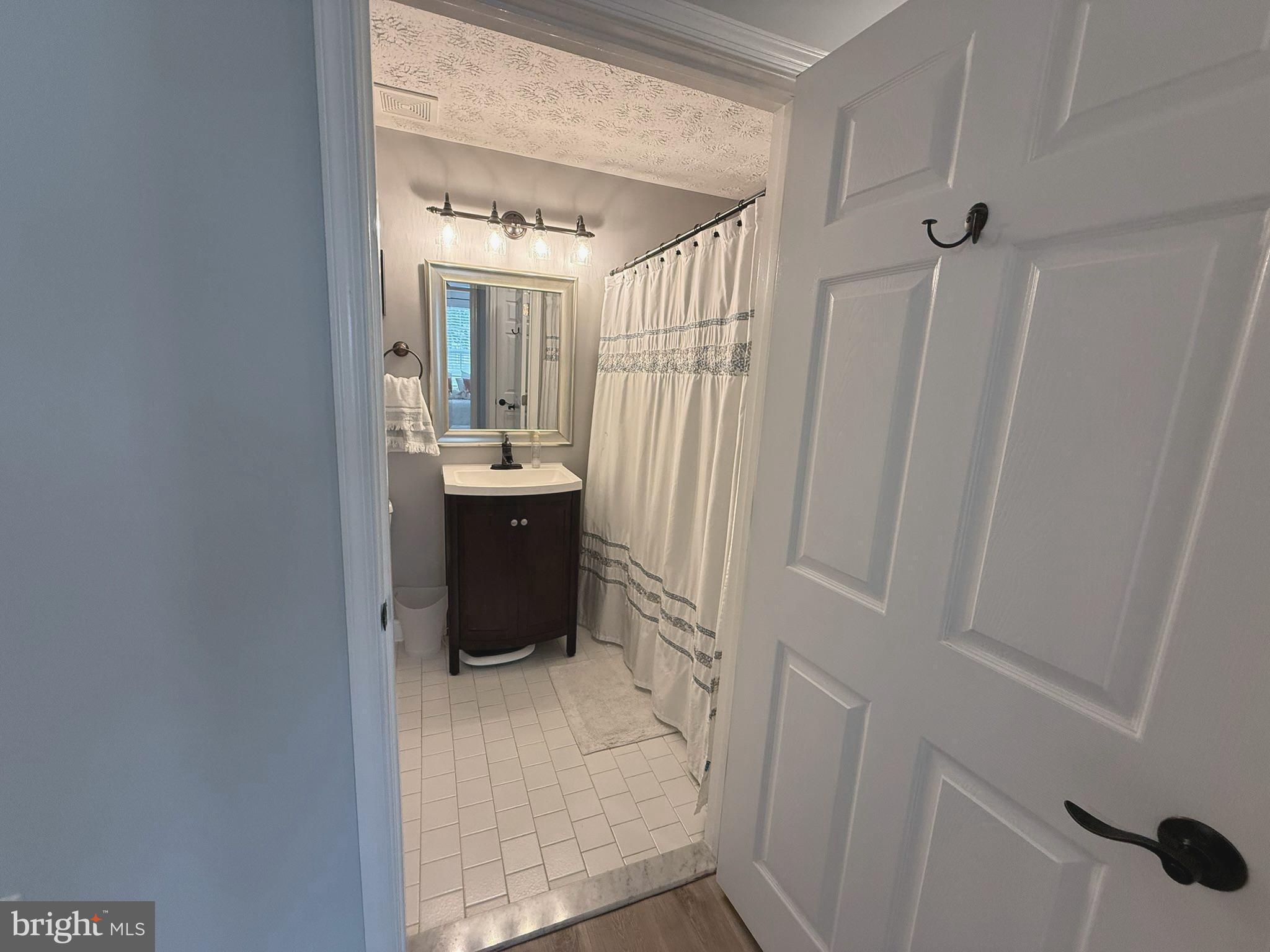 SPRING RIDGE - Residential Lease