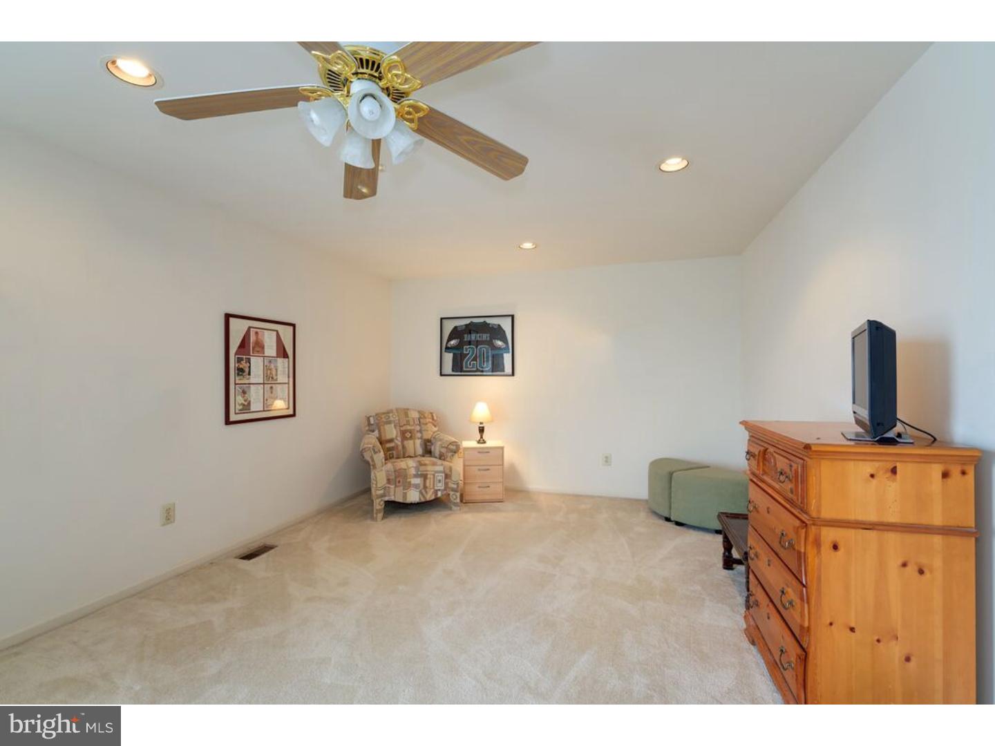WATERFORD GREENE - Residential