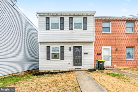 Townhouse For Sale - 717 E Walnut Street<br/> LANCASTER, PA 17602