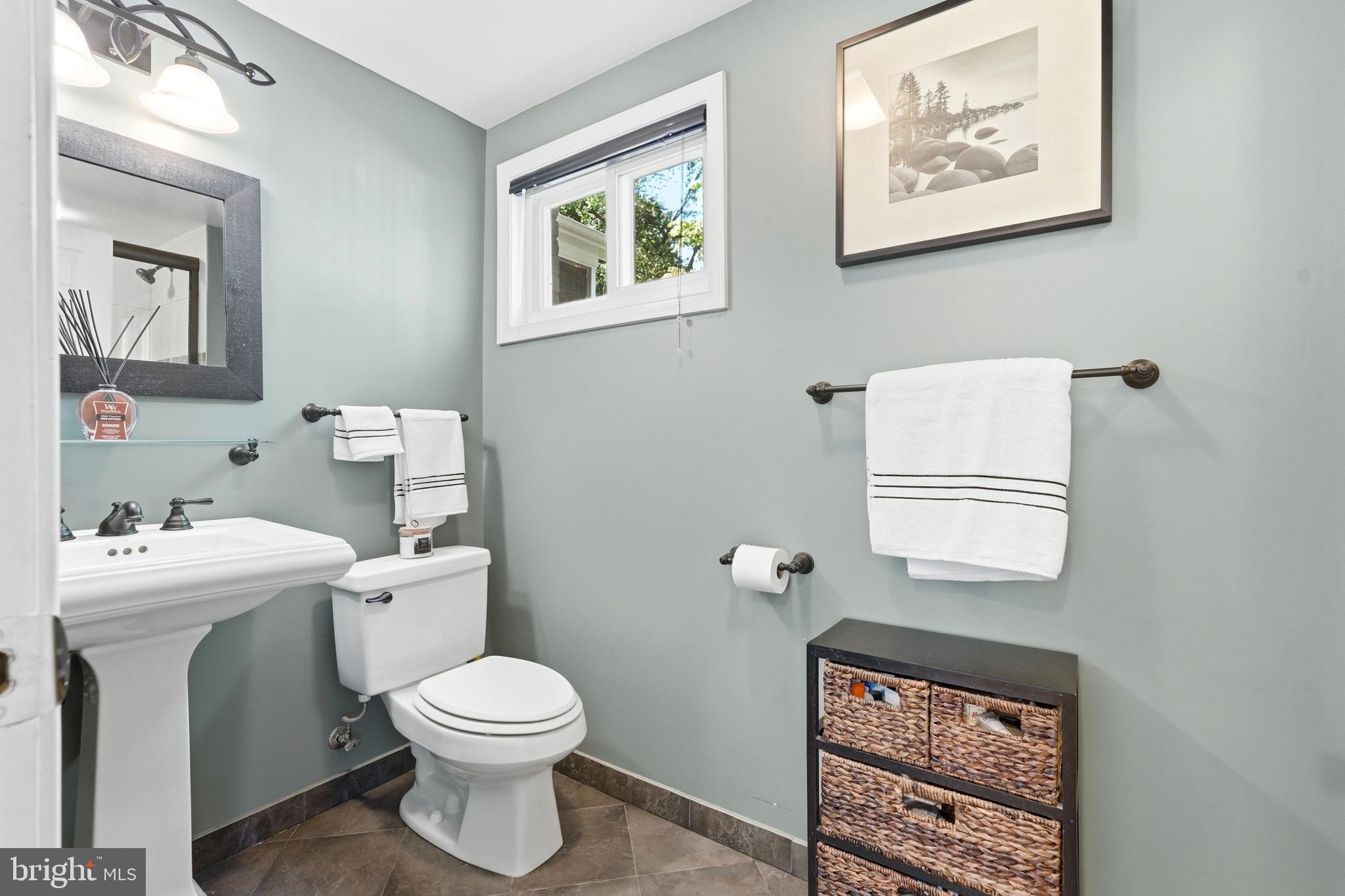 PLYERS MILL ESTATES - Residential