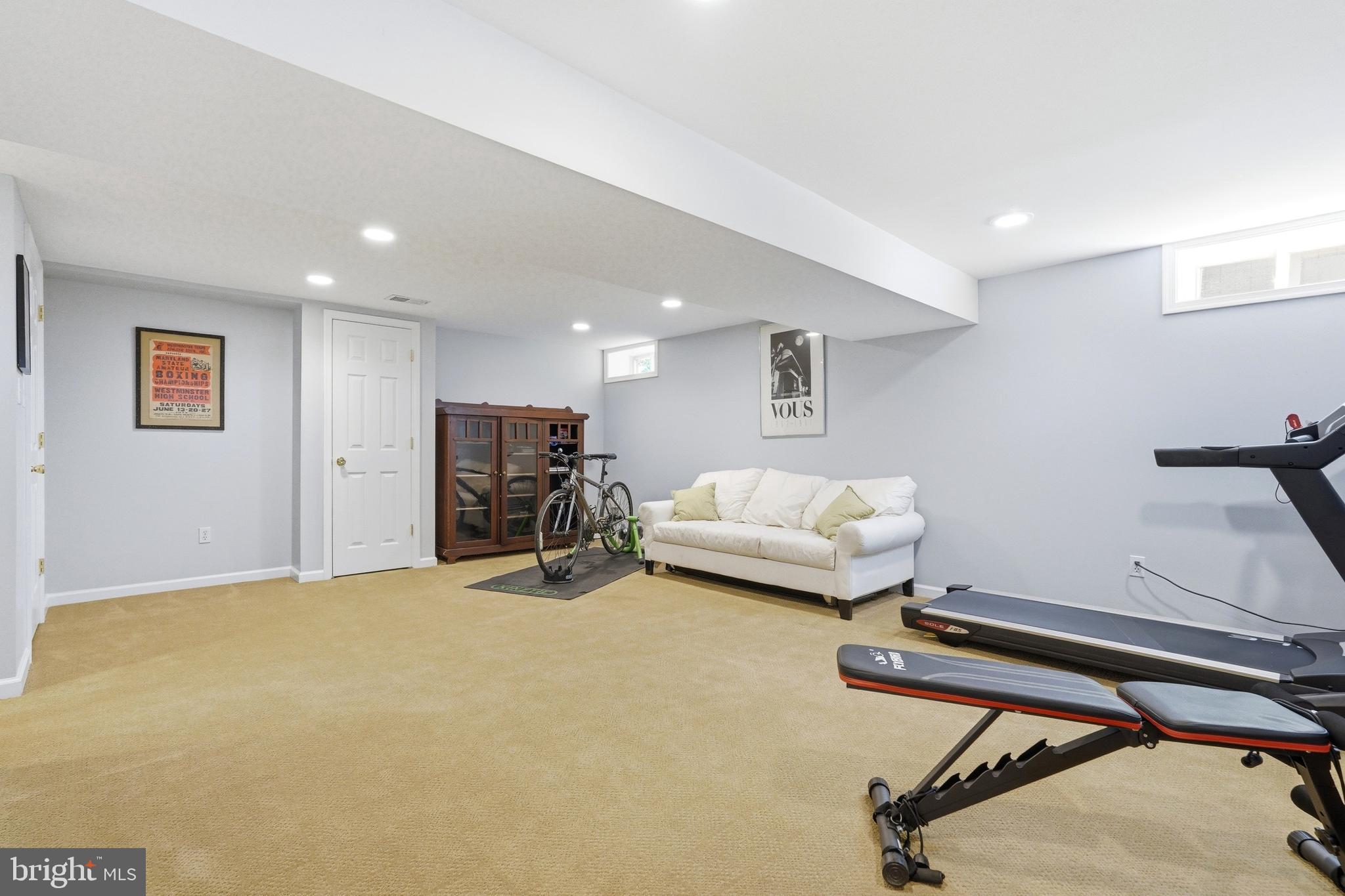 PLYERS MILL ESTATES - Residential