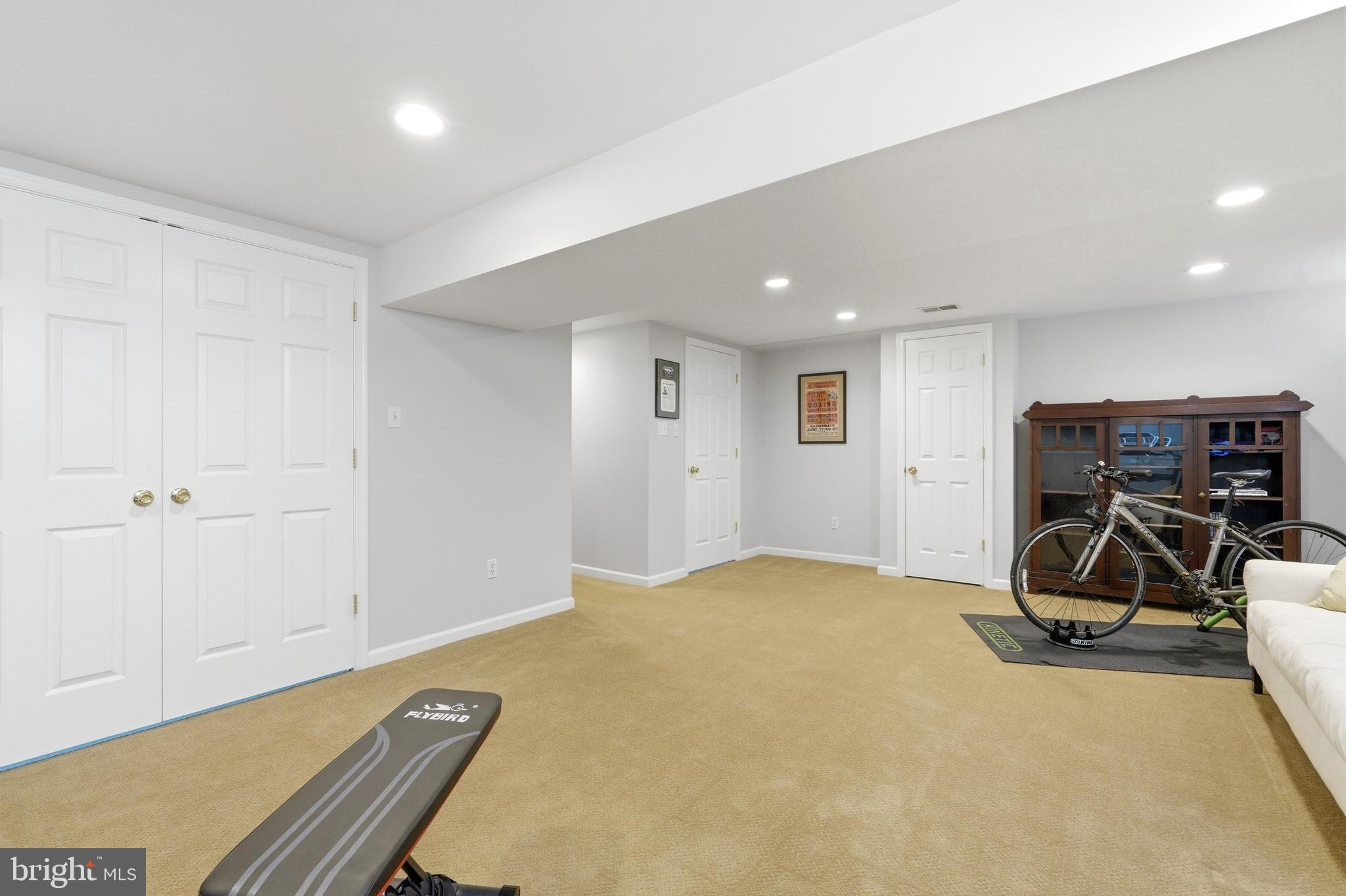 PLYERS MILL ESTATES - Residential