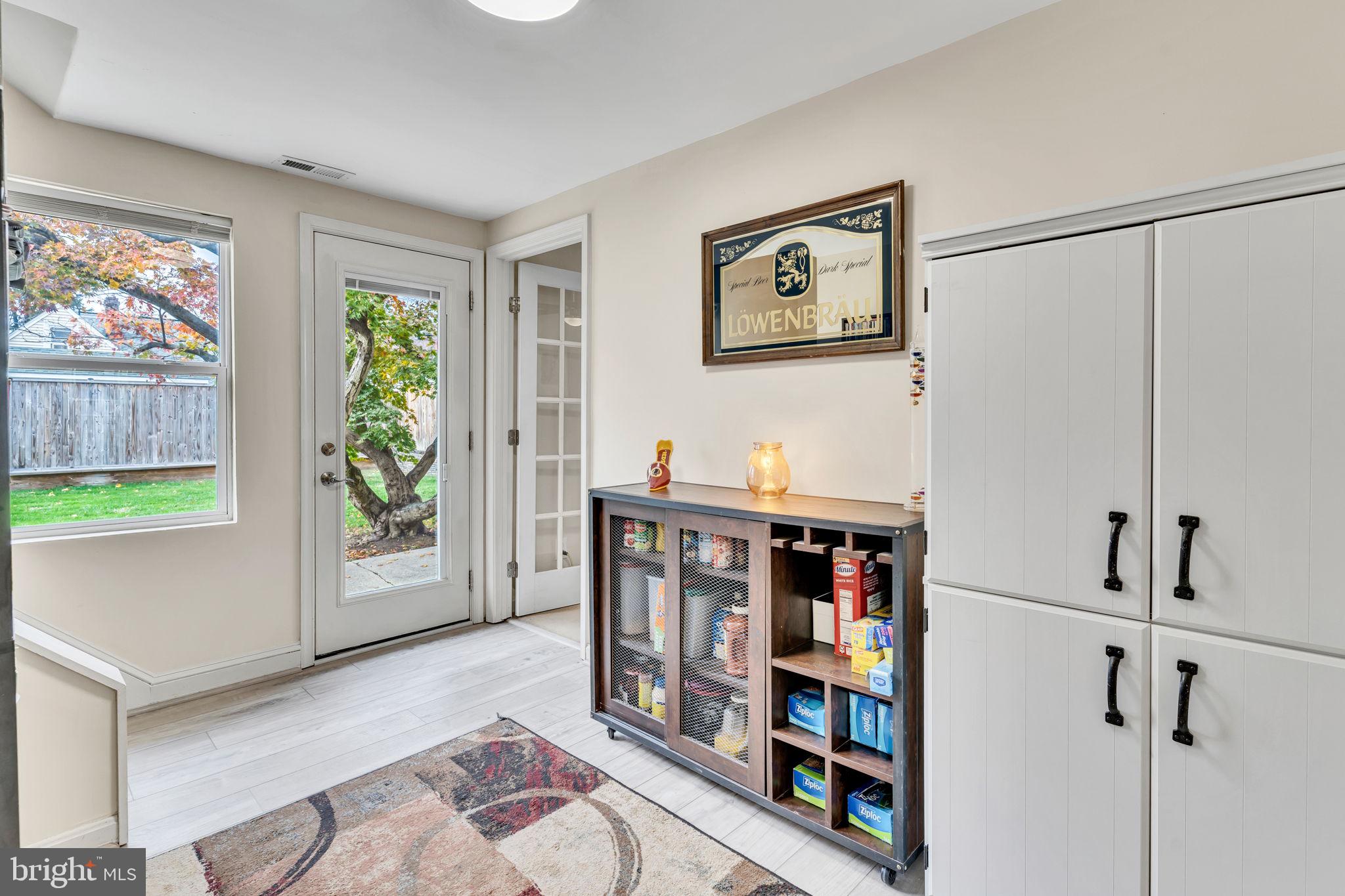 TUXEDO - Residential