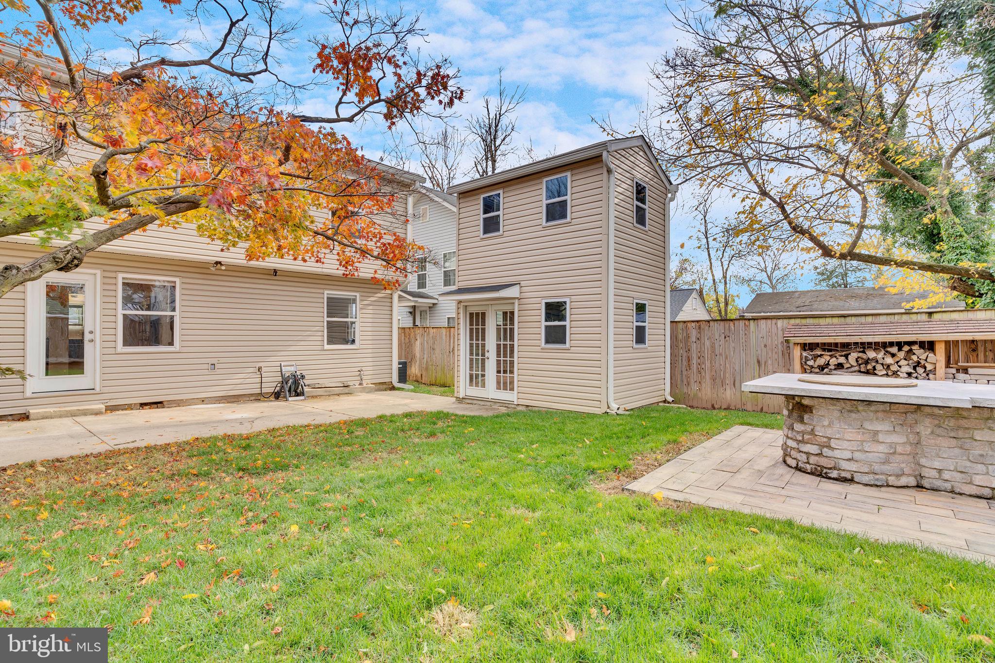 TUXEDO - Residential