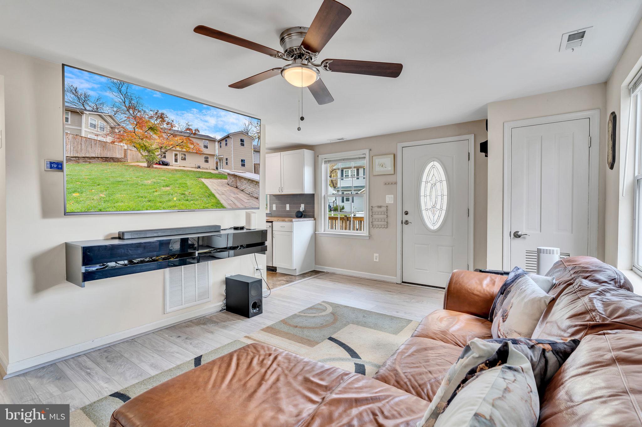 TUXEDO - Residential