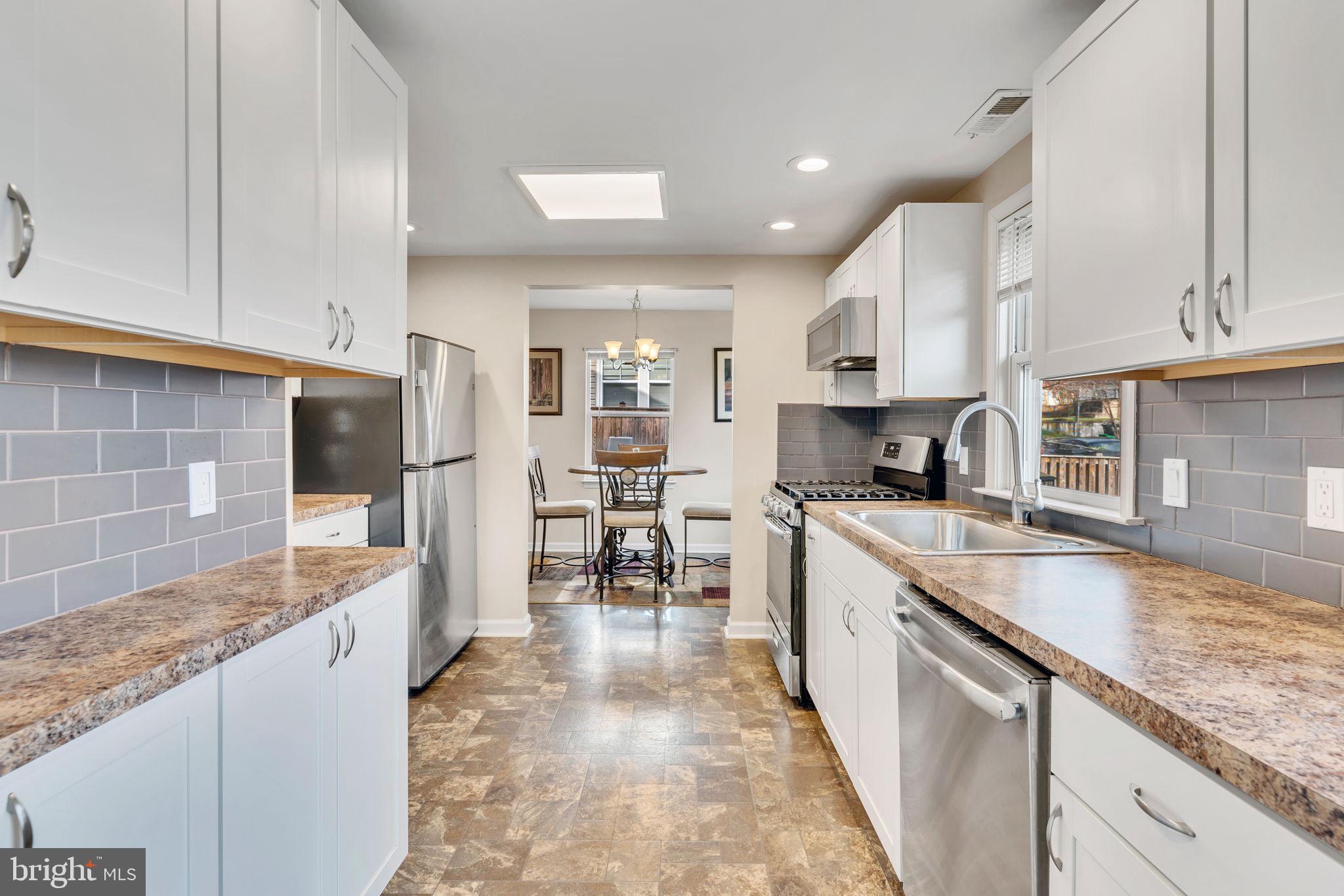 TUXEDO - Residential