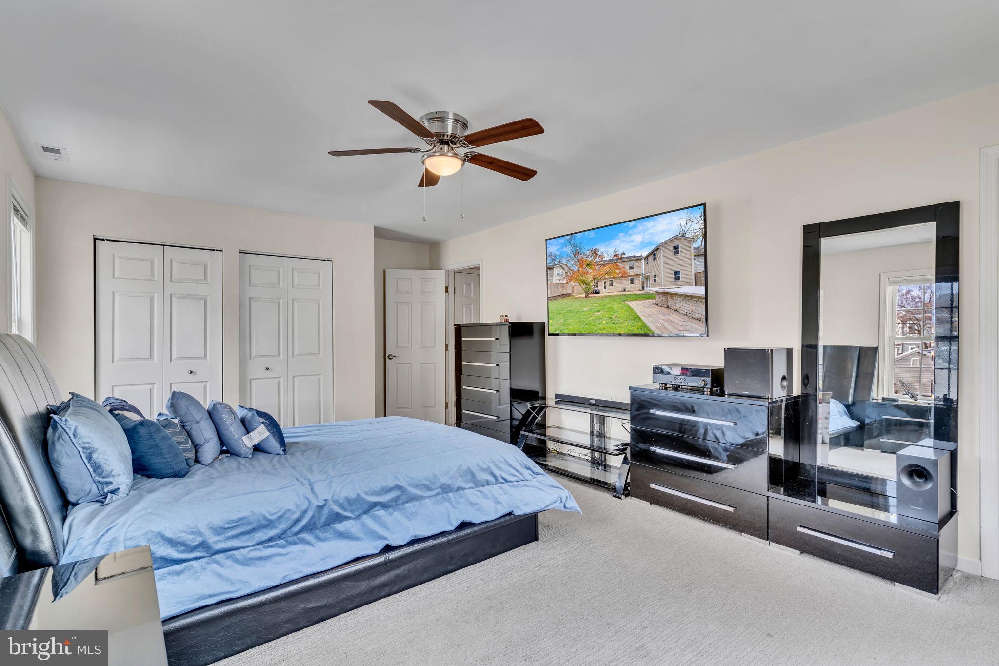 TUXEDO - Residential