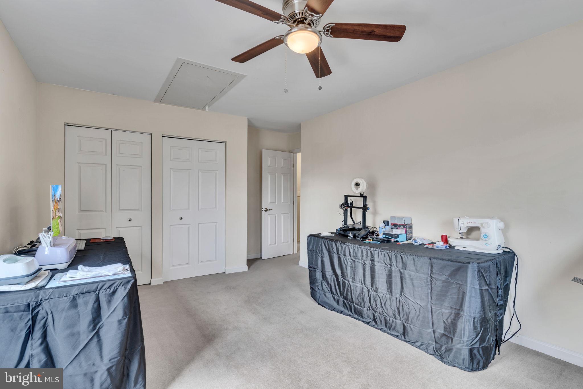 TUXEDO - Residential