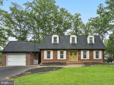 16211 SUNNY KNOLL DRIVE DUMFRIES VA 22025