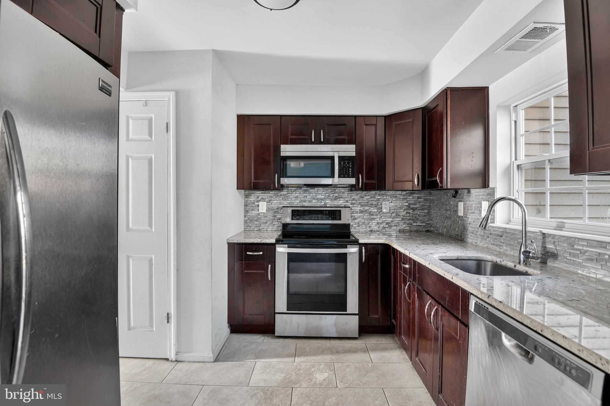 967 SAINT MICHAELS DRIVE