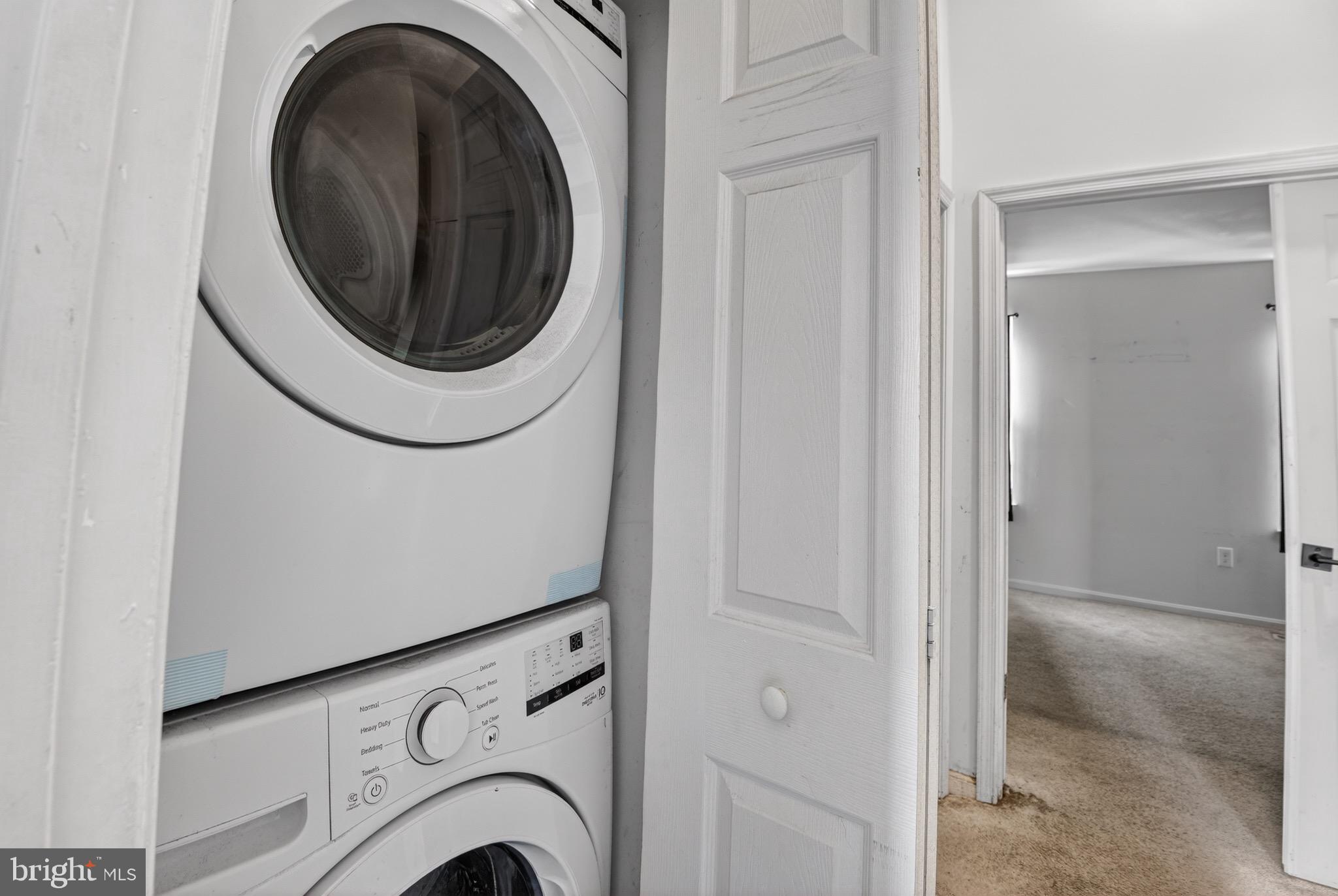 ENTERPRISE KNOLLS-PLAT F - Residential