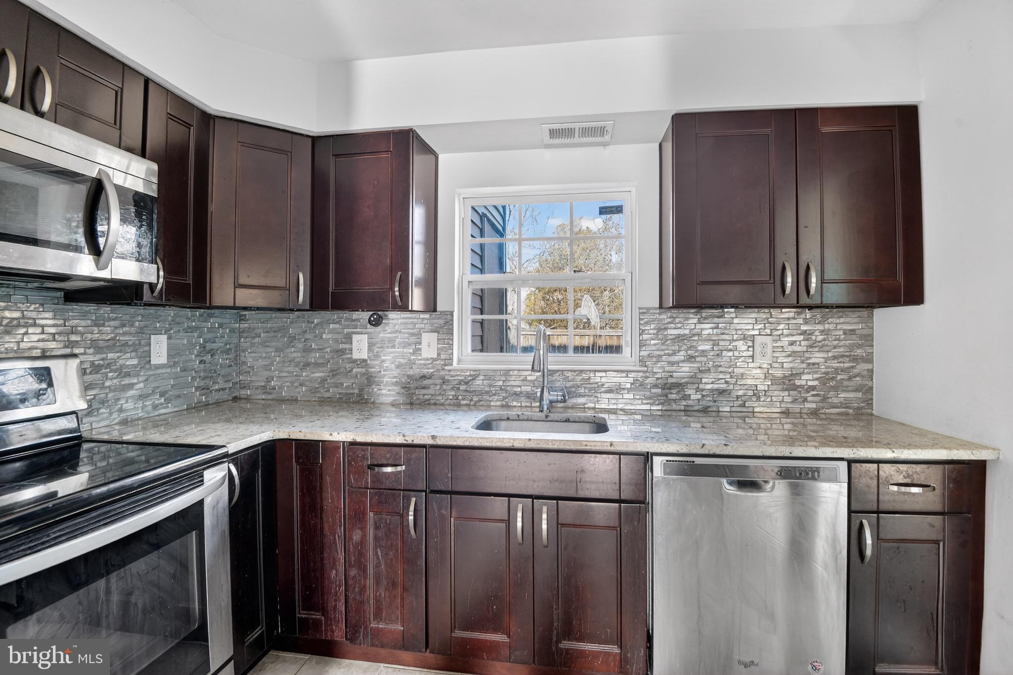 ENTERPRISE KNOLLS-PLAT F - Residential