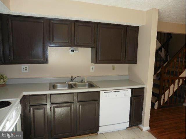 LAUREL HIGHLANDS - Residential