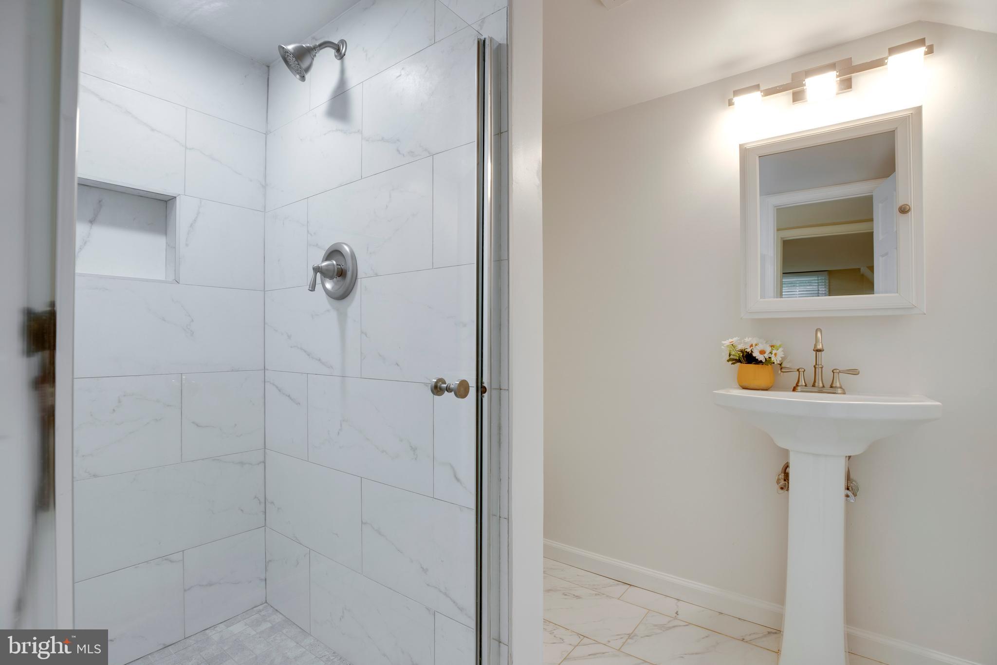 POTOMAC HILLS - Residential Lease