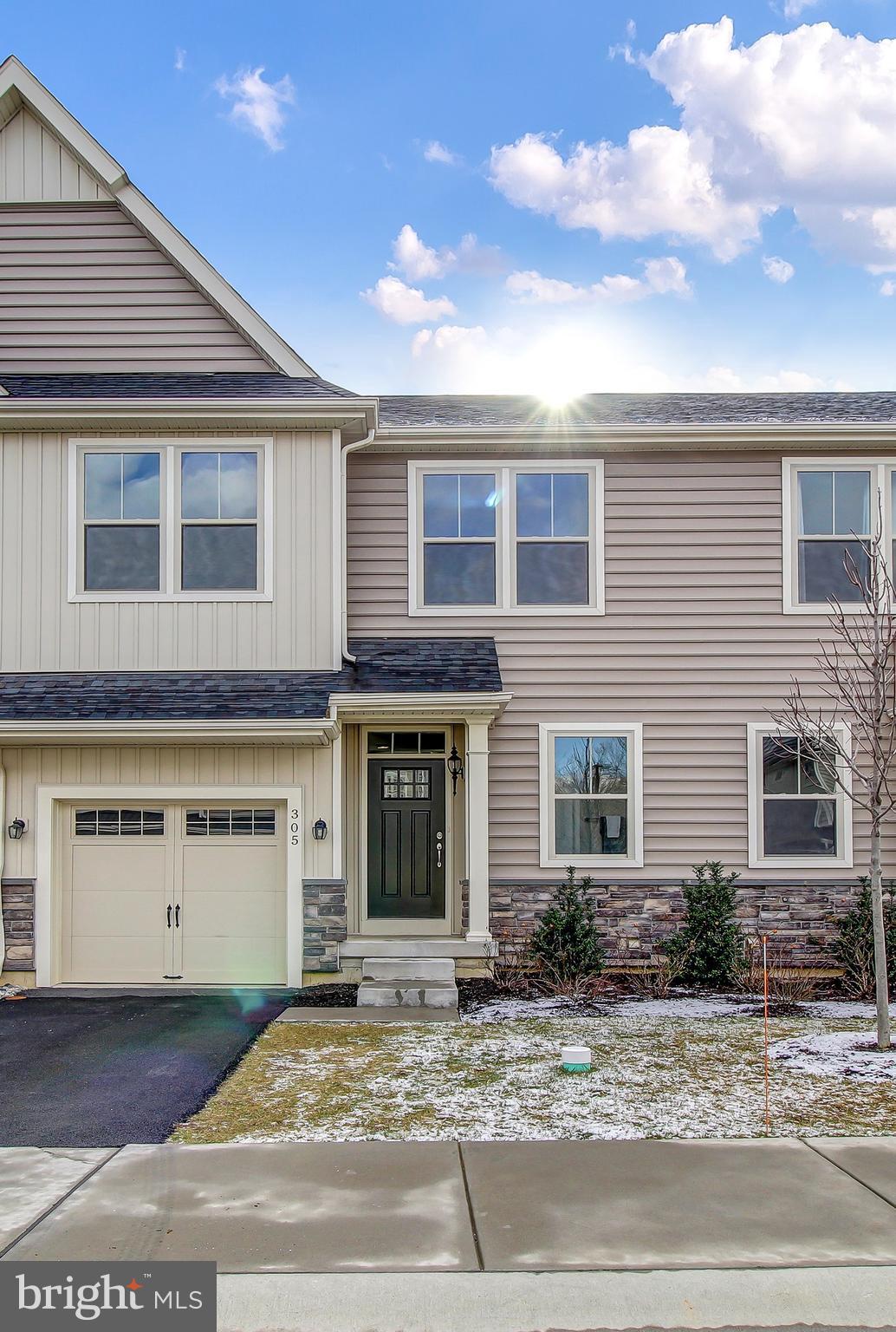 WALNUT WALK - Residential