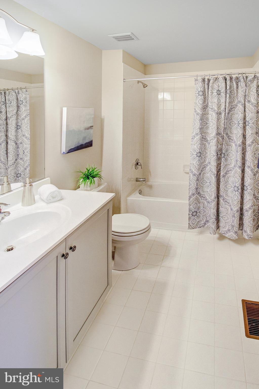 WALNUT WALK - Residential