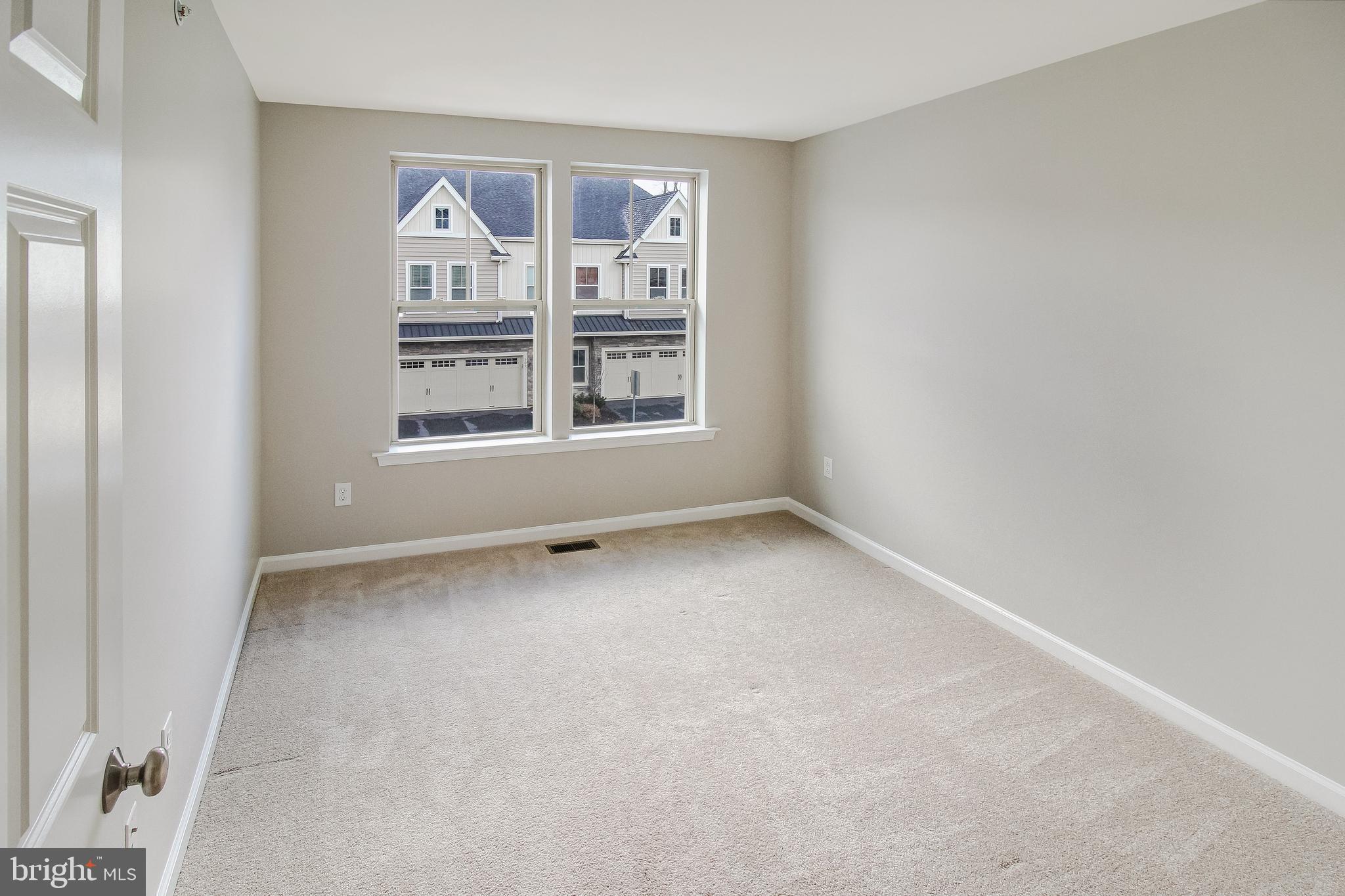 WALNUT WALK - Residential