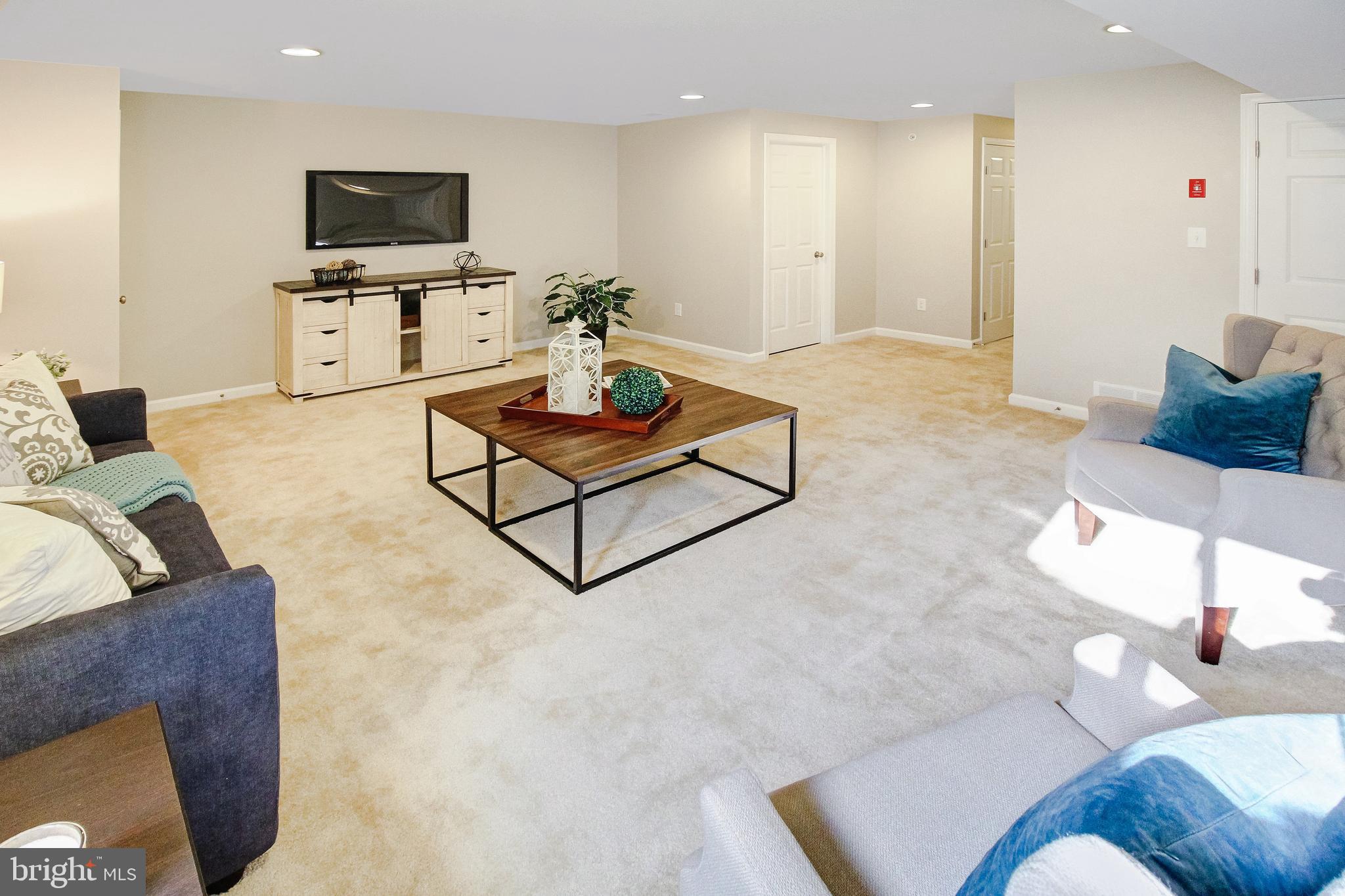 WALNUT WALK - Residential