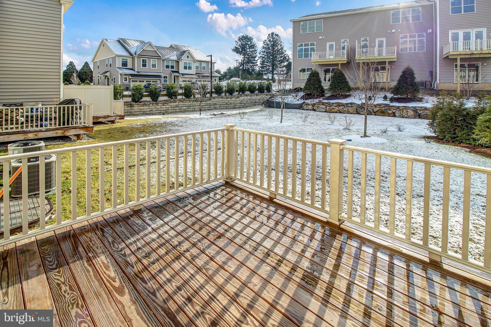 WALNUT WALK - Residential