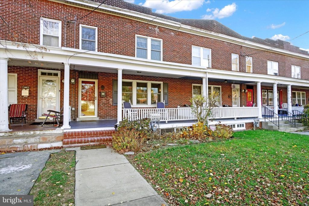 Photo of 918 1st Street, Lancaster, PA 17603 (MLS # PALA2060884)