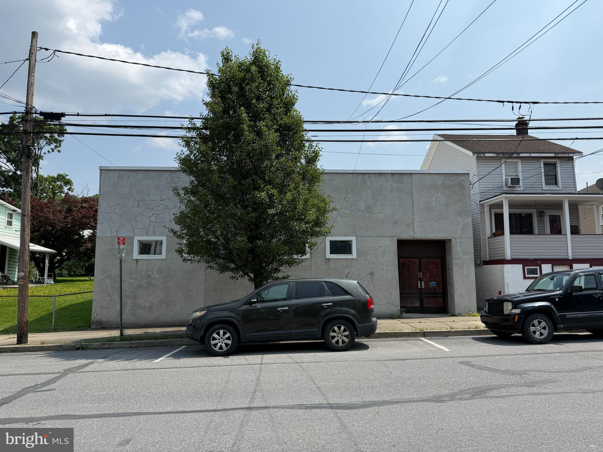 132 E PHILLIPS STREET