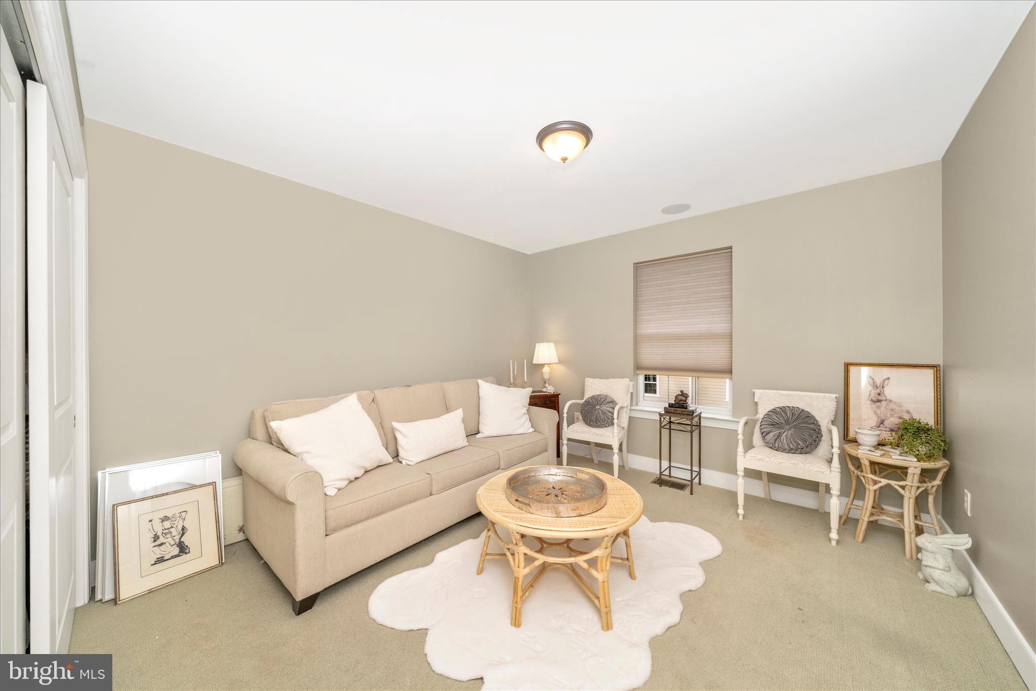 SUMMIT HALL RESERVE - Residential