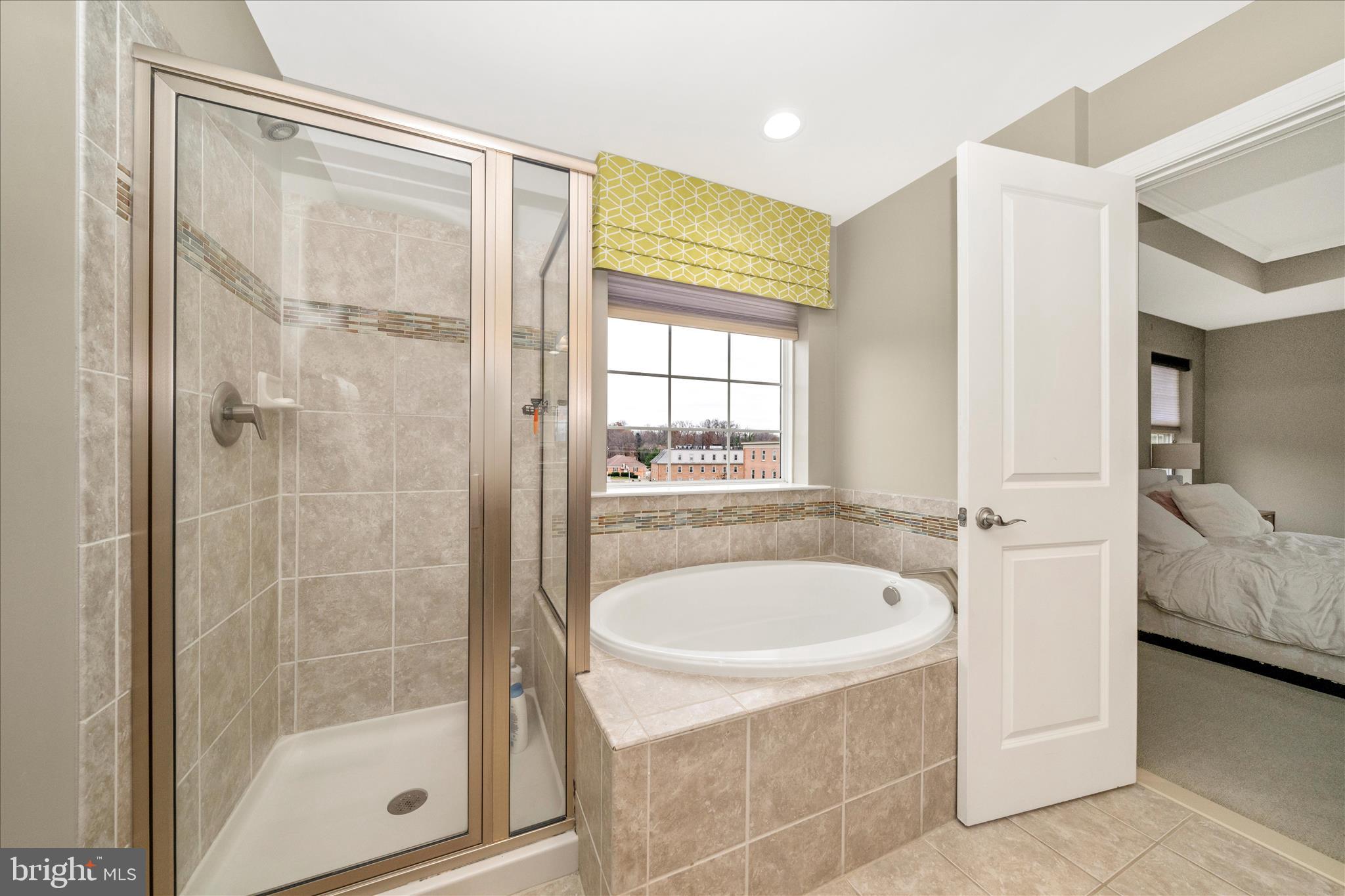 SUMMIT HALL RESERVE - Residential