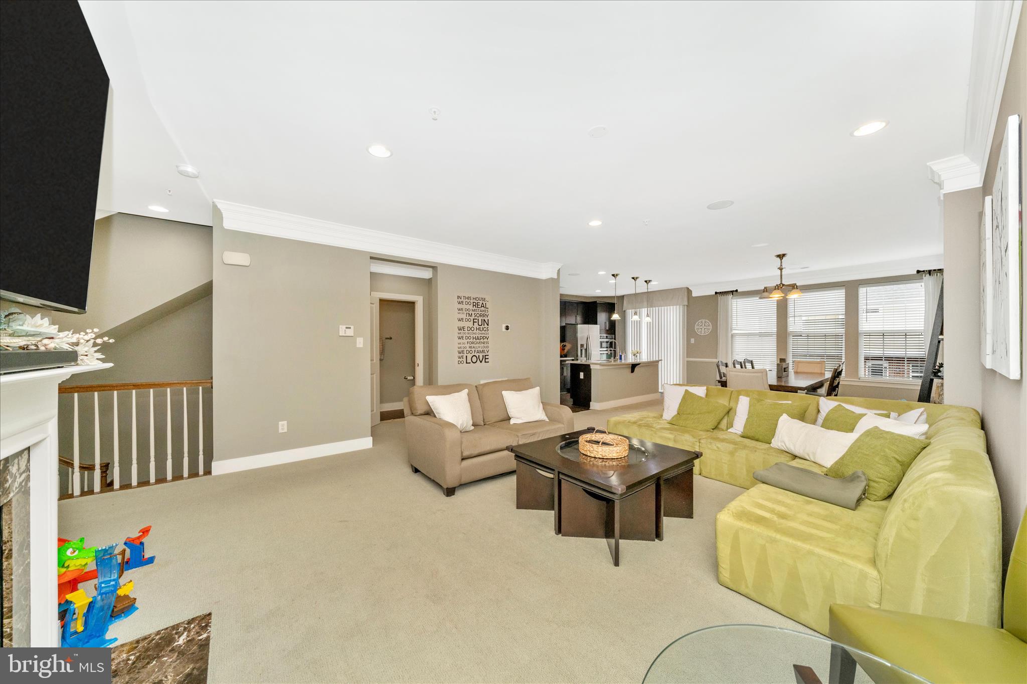 SUMMIT HALL RESERVE - Residential