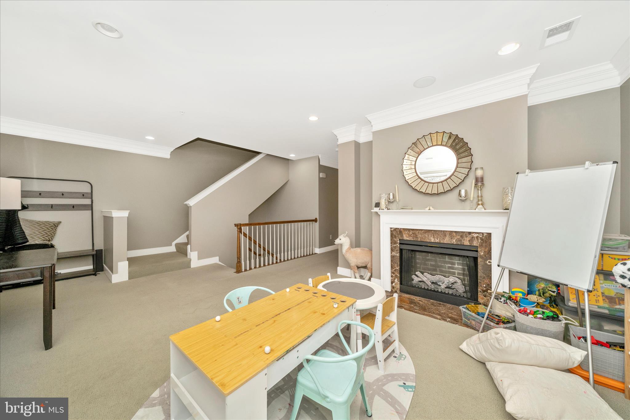 SUMMIT HALL RESERVE - Residential