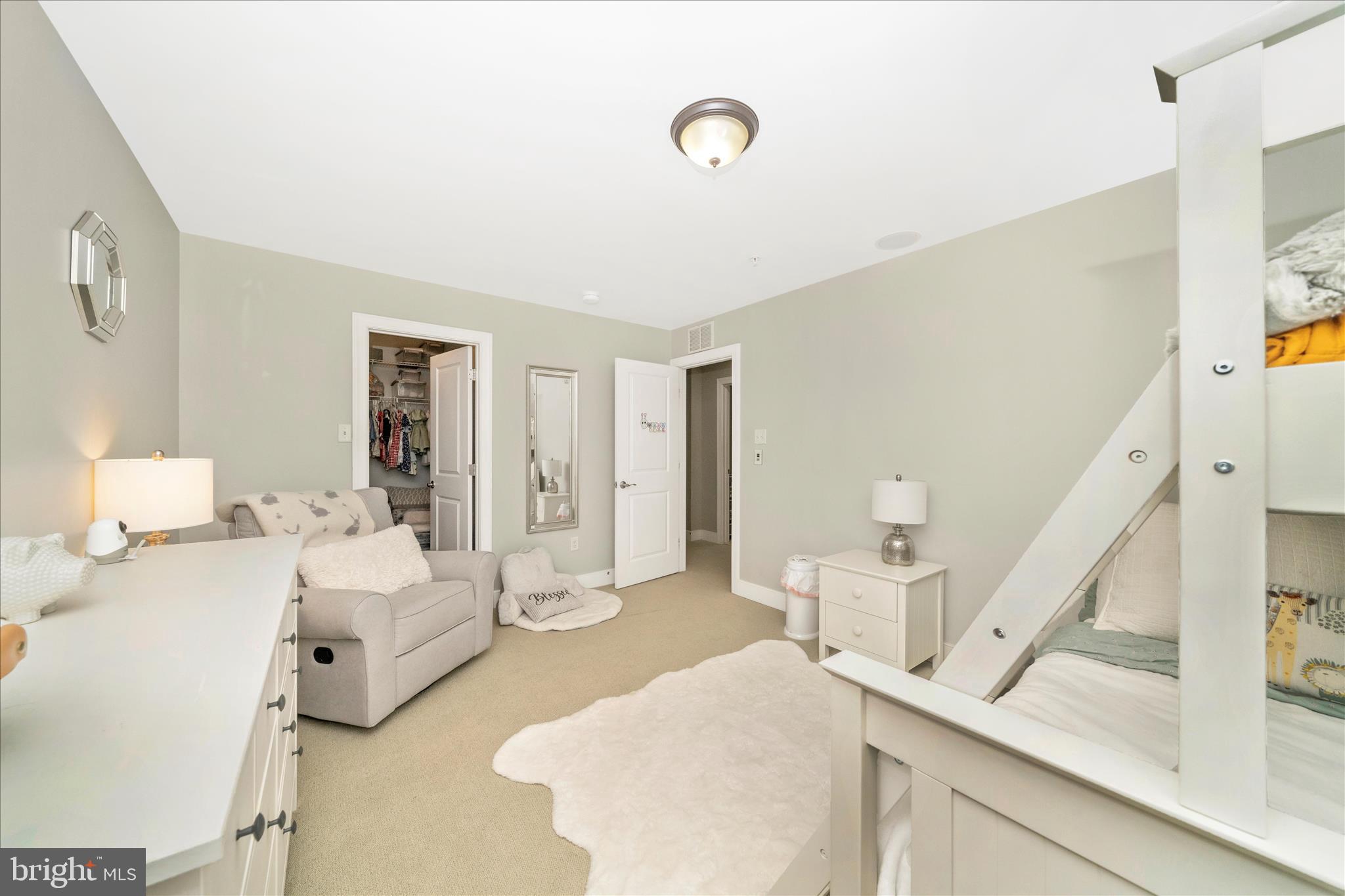 SUMMIT HALL RESERVE - Residential