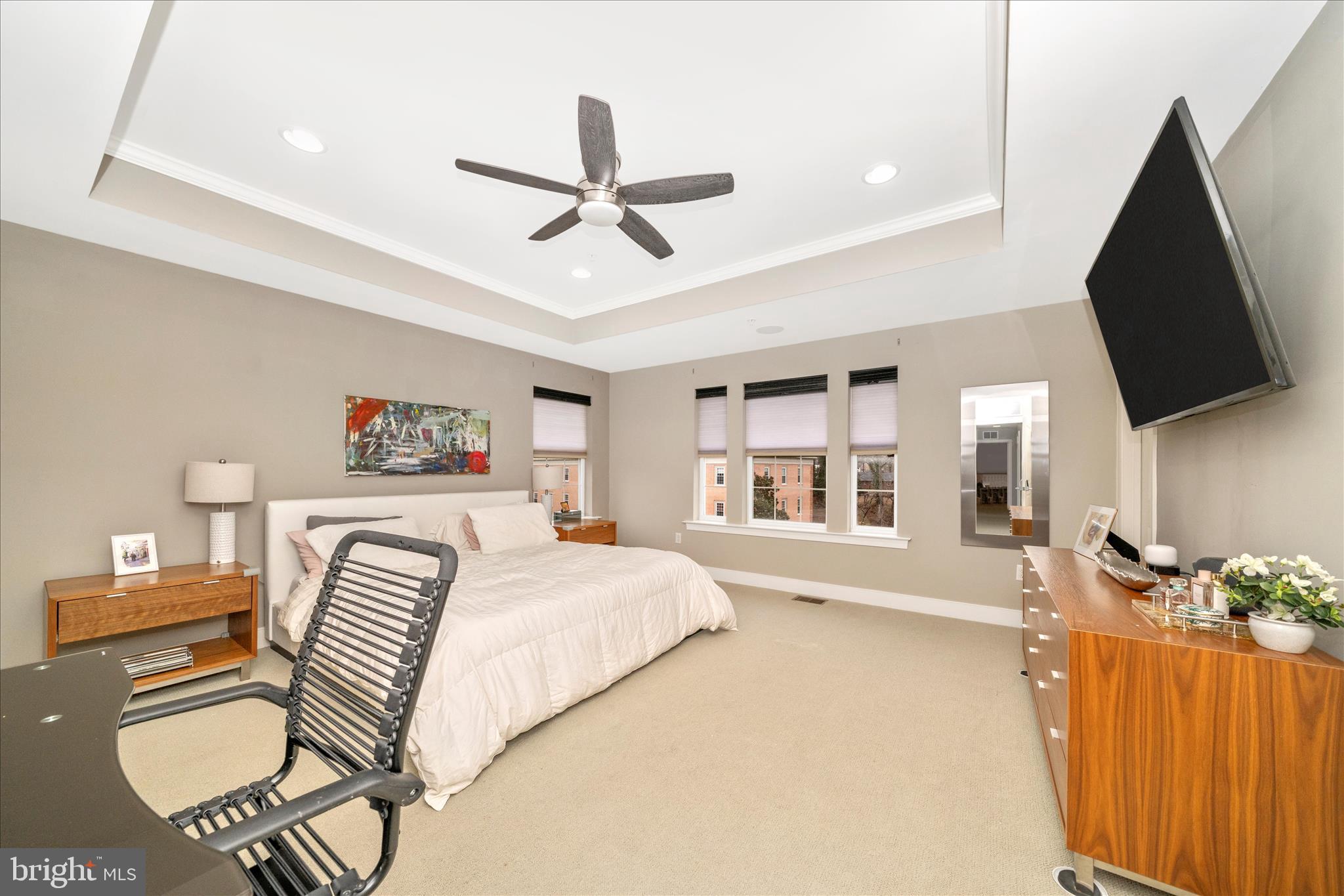 SUMMIT HALL RESERVE - Residential