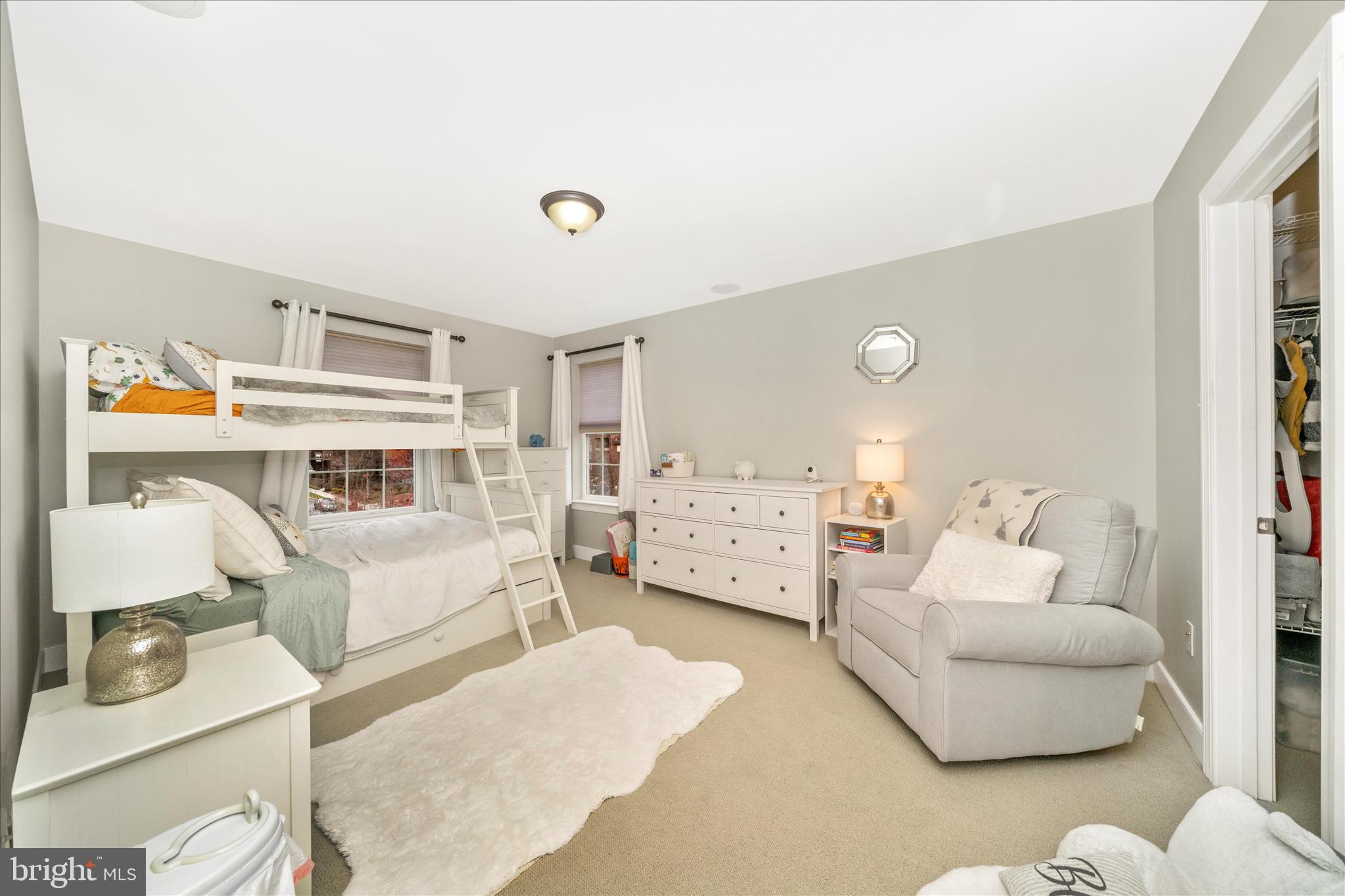 SUMMIT HALL RESERVE - Residential