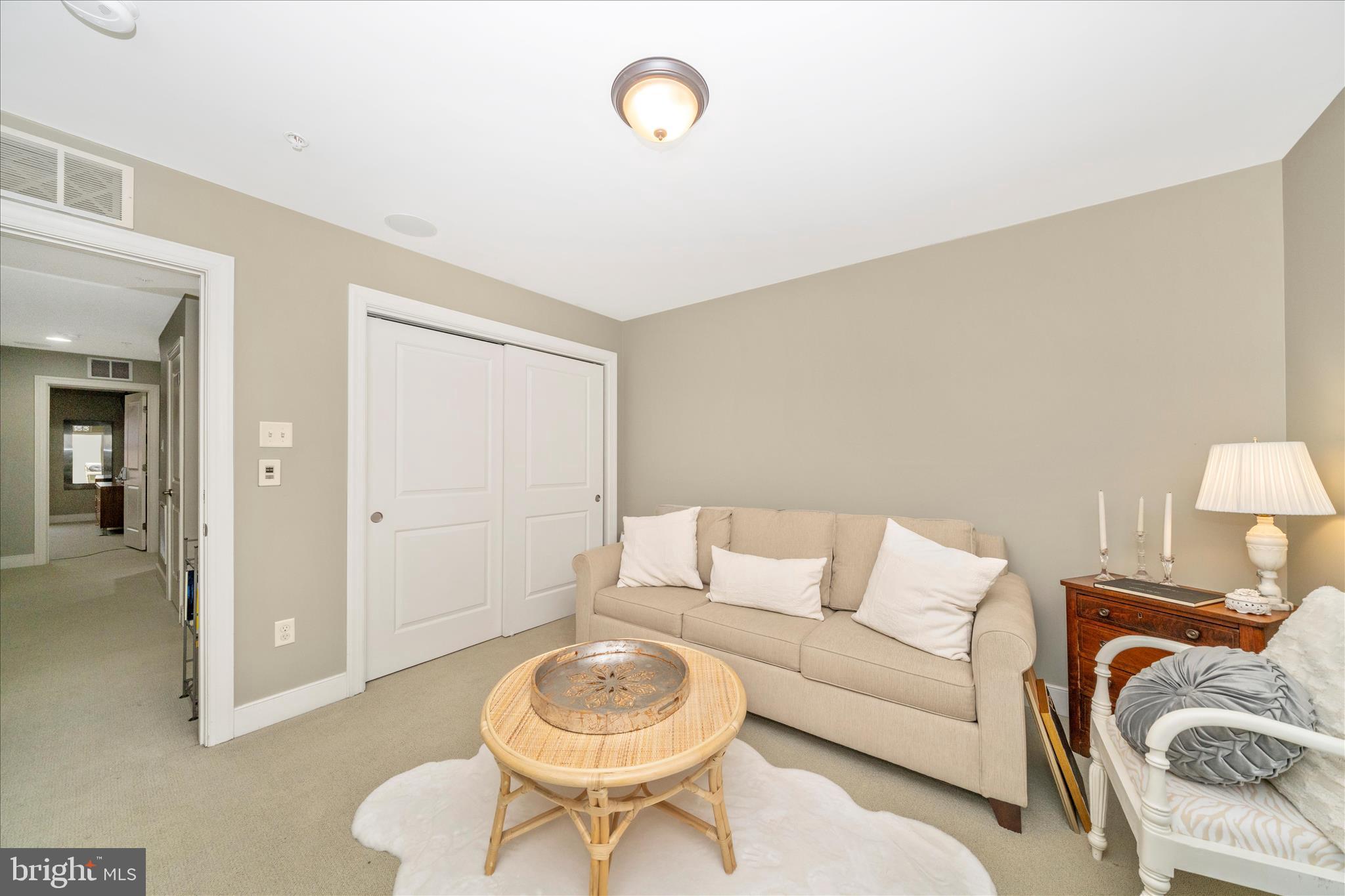 SUMMIT HALL RESERVE - Residential