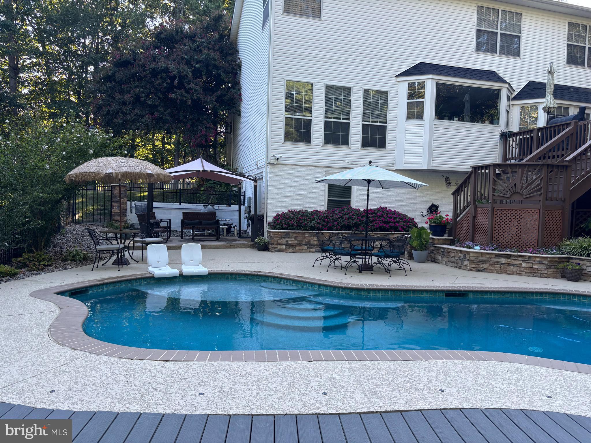 STONE HILL ESTATES - Residential