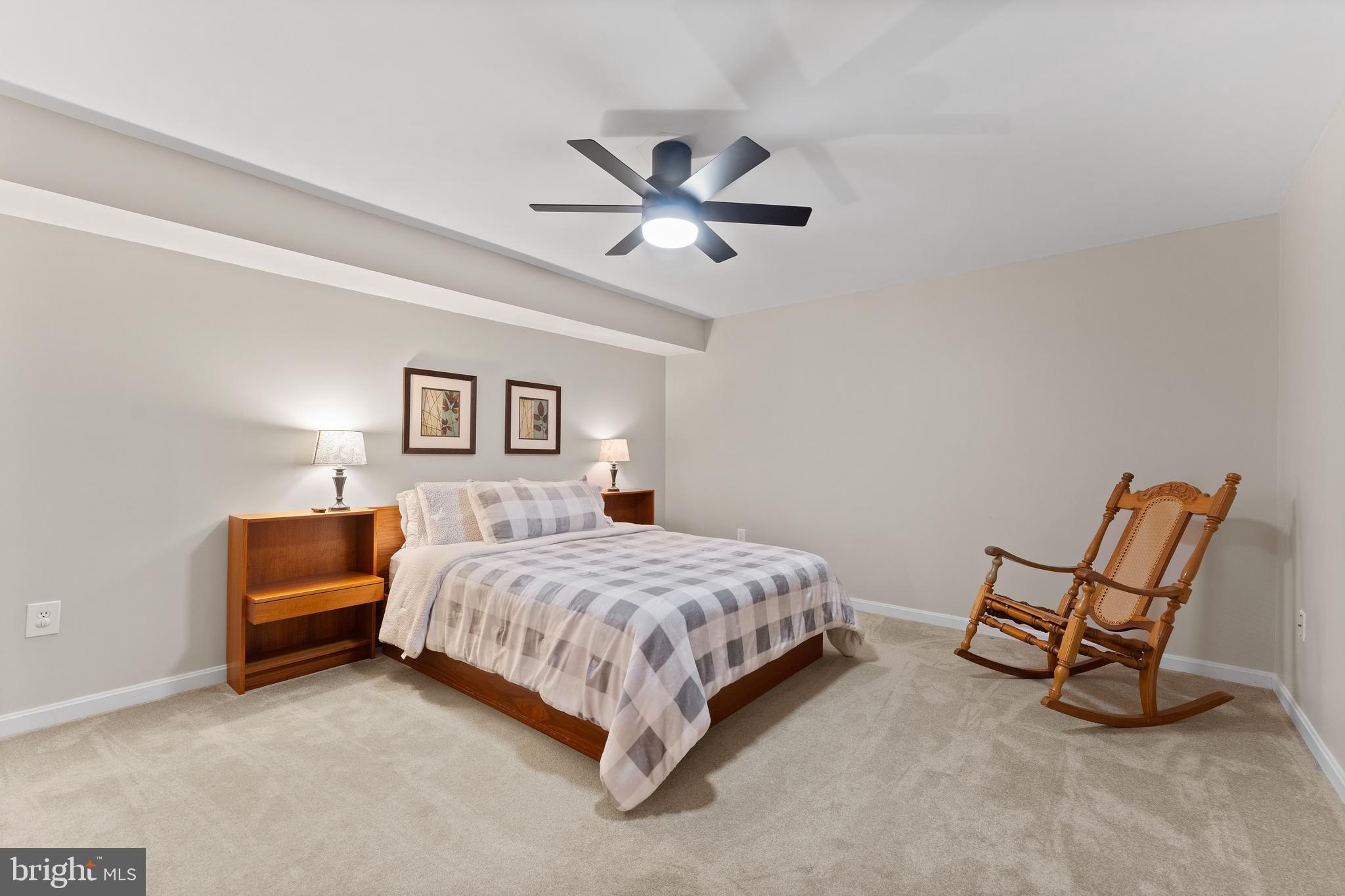 STONE HILL ESTATES - Residential