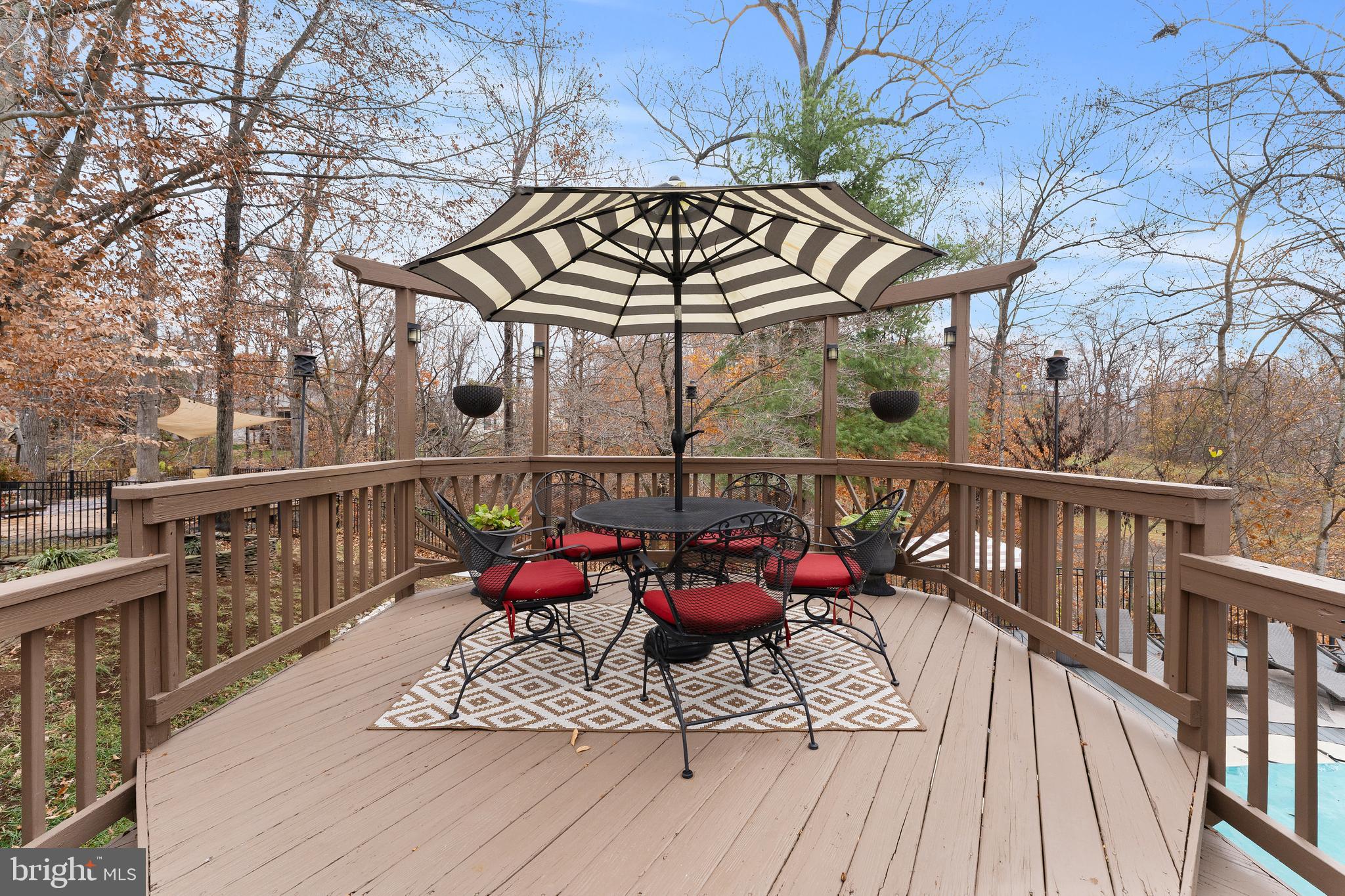 STONE HILL ESTATES - Residential