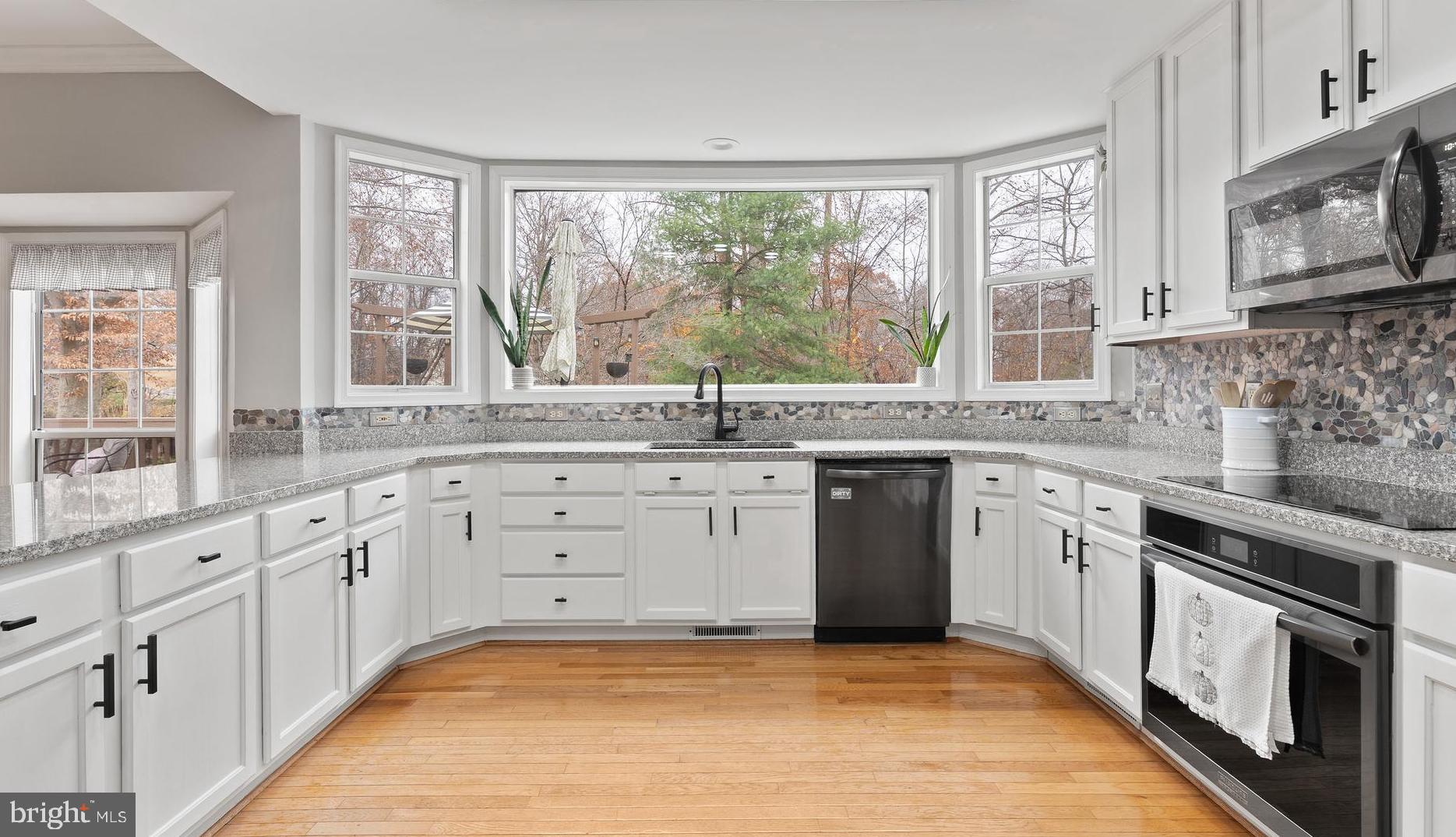 STONE HILL ESTATES - Residential