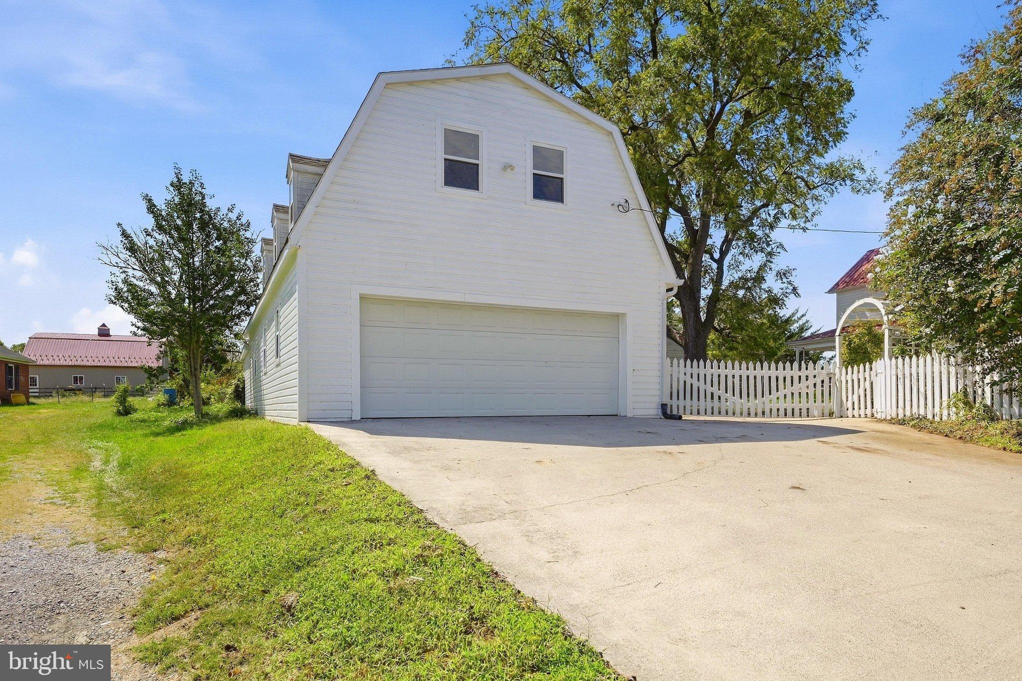 1410 SWAN POND ROAD