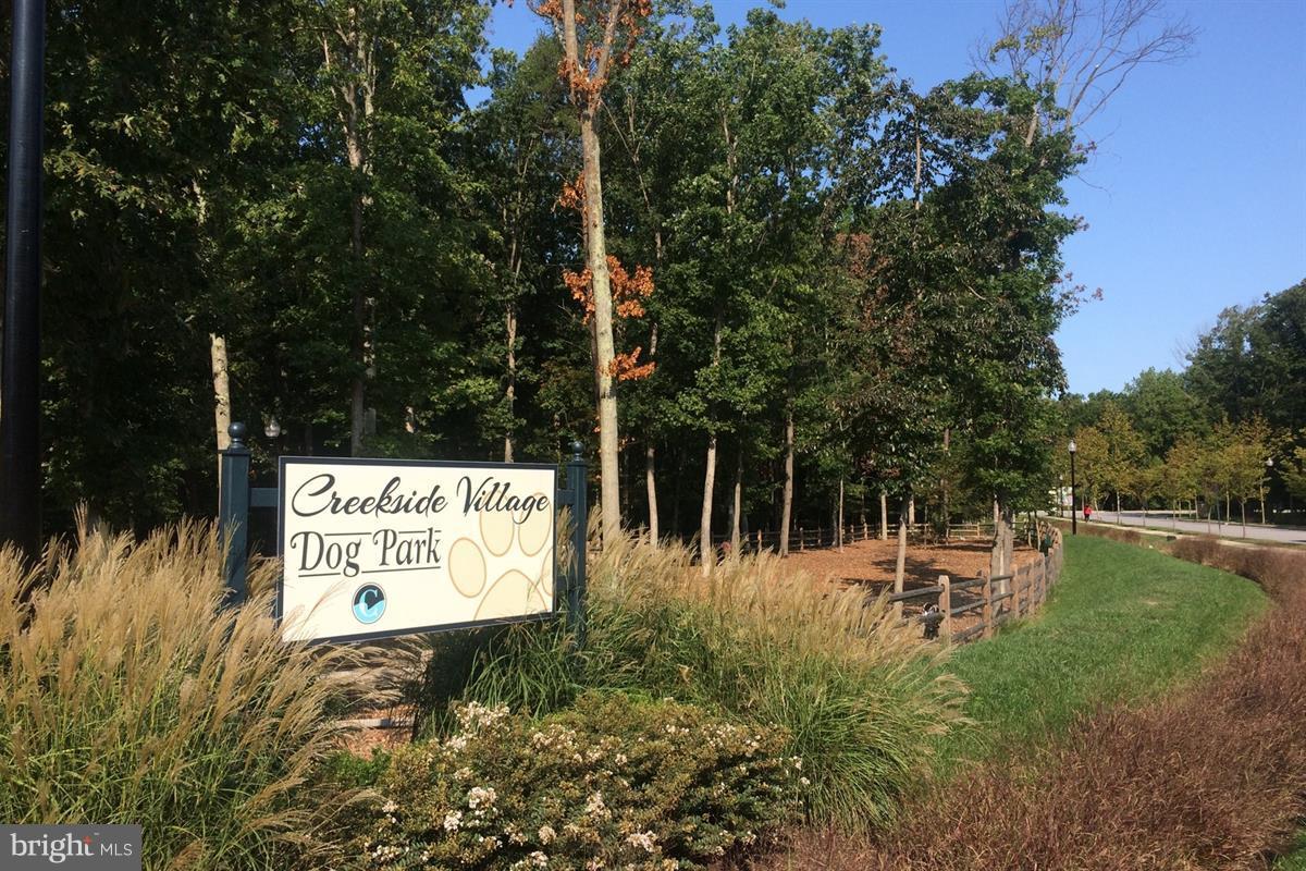 CREEKSIDE VILLAGE - Residential