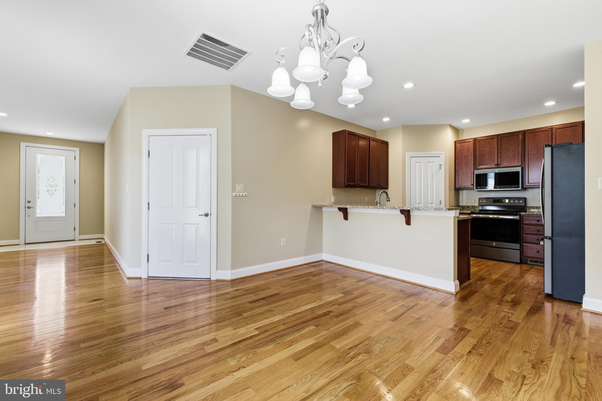 HISEY PARK - Residential