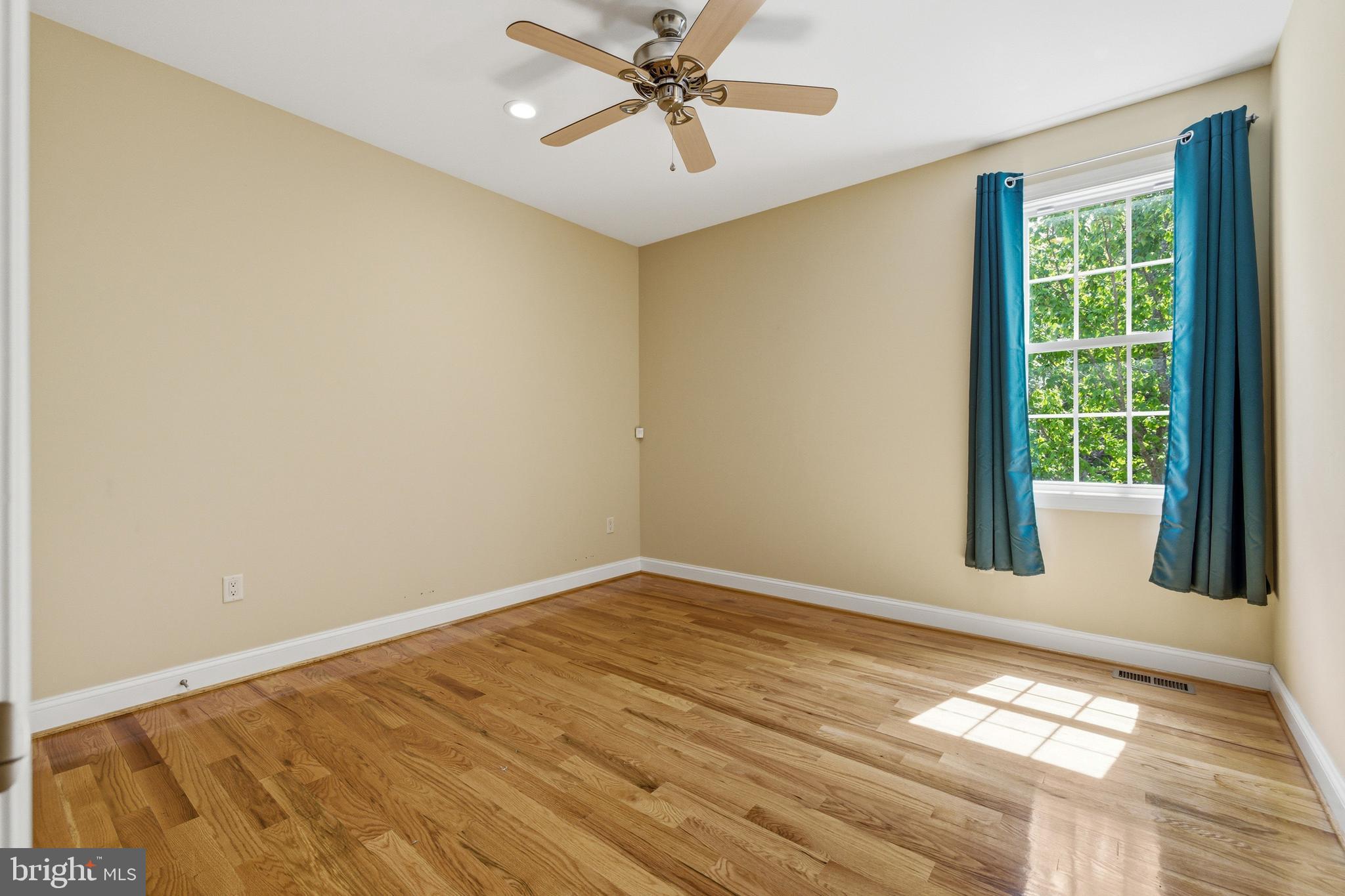 HISEY PARK - Residential