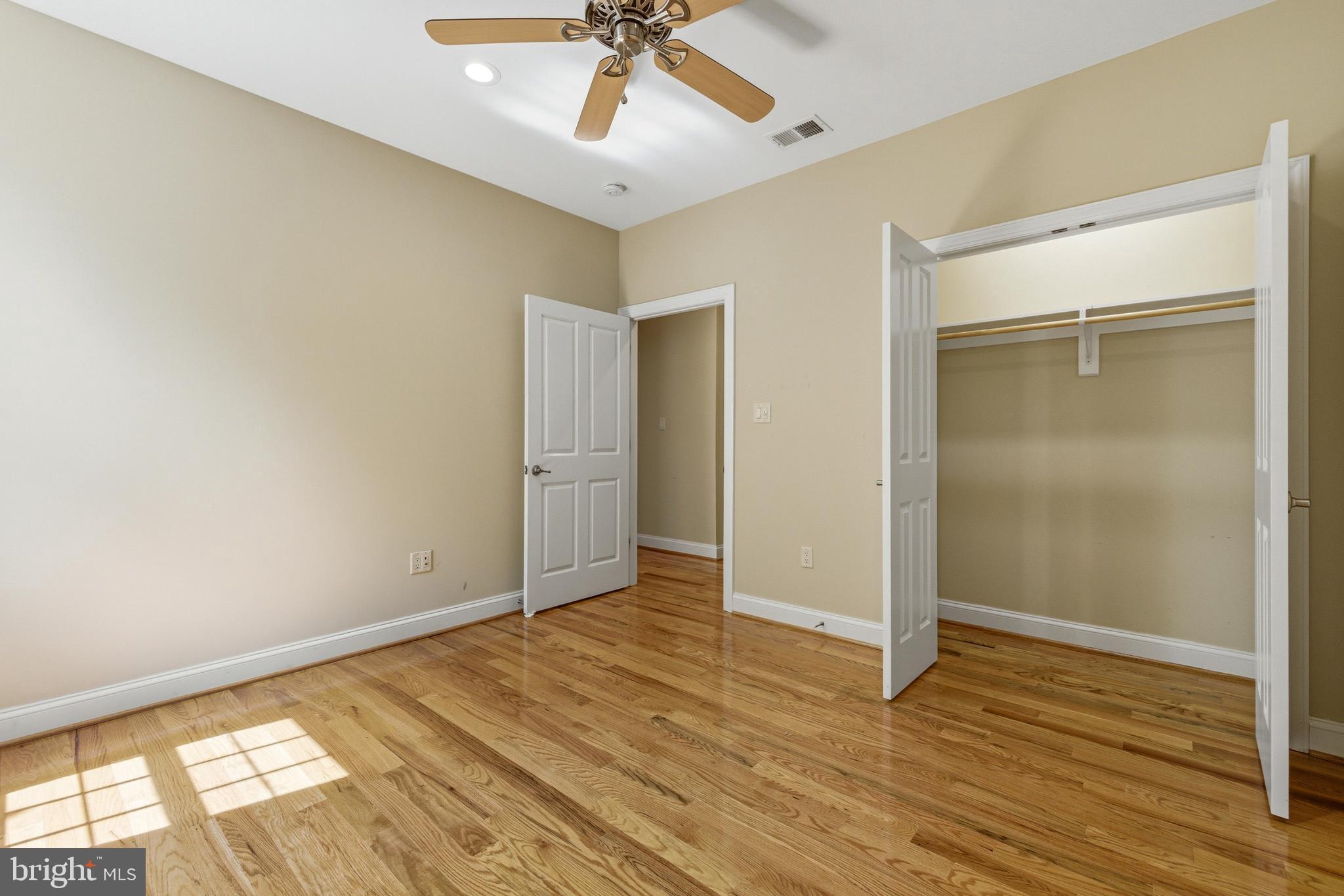 HISEY PARK - Residential