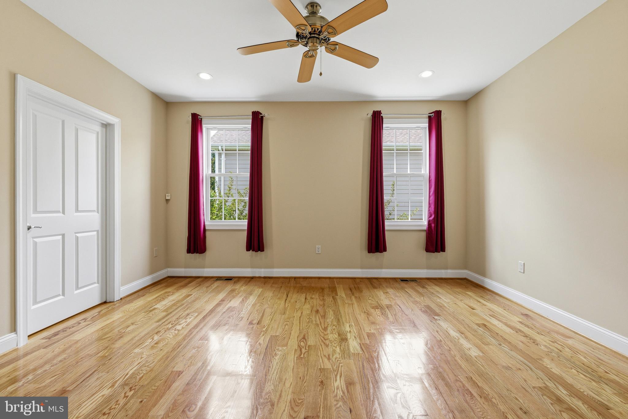 HISEY PARK - Residential