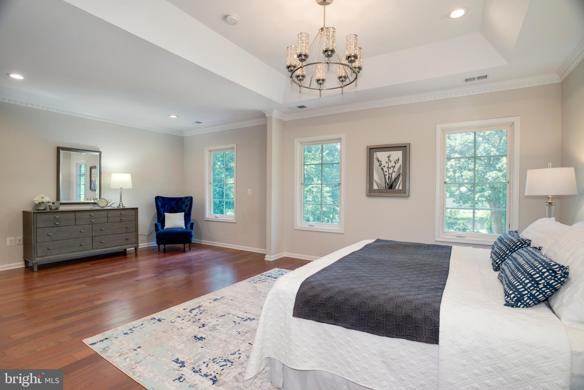 WEST FALLS CHURCH - Residential