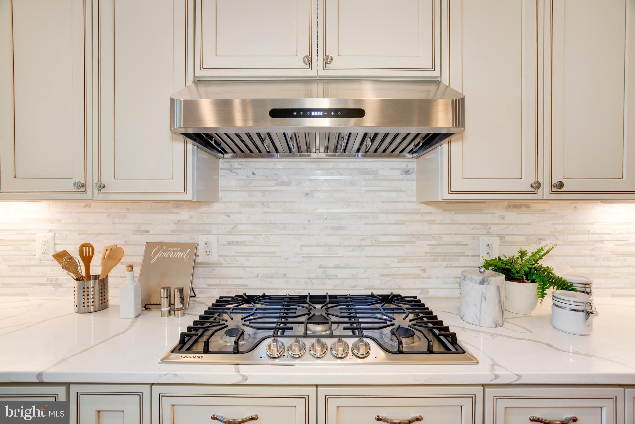 WEST FALLS CHURCH - Residential