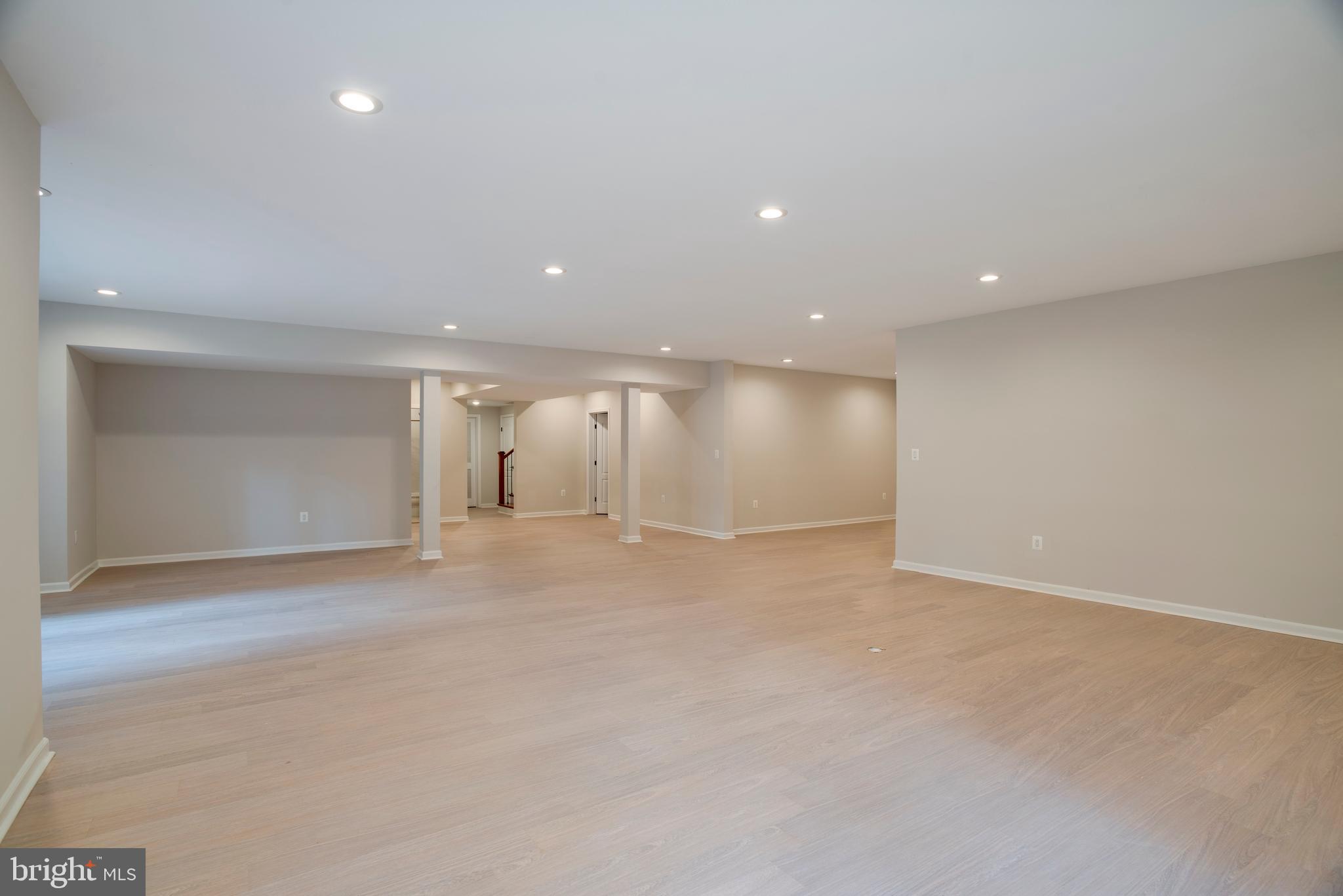 WEST FALLS CHURCH - Residential