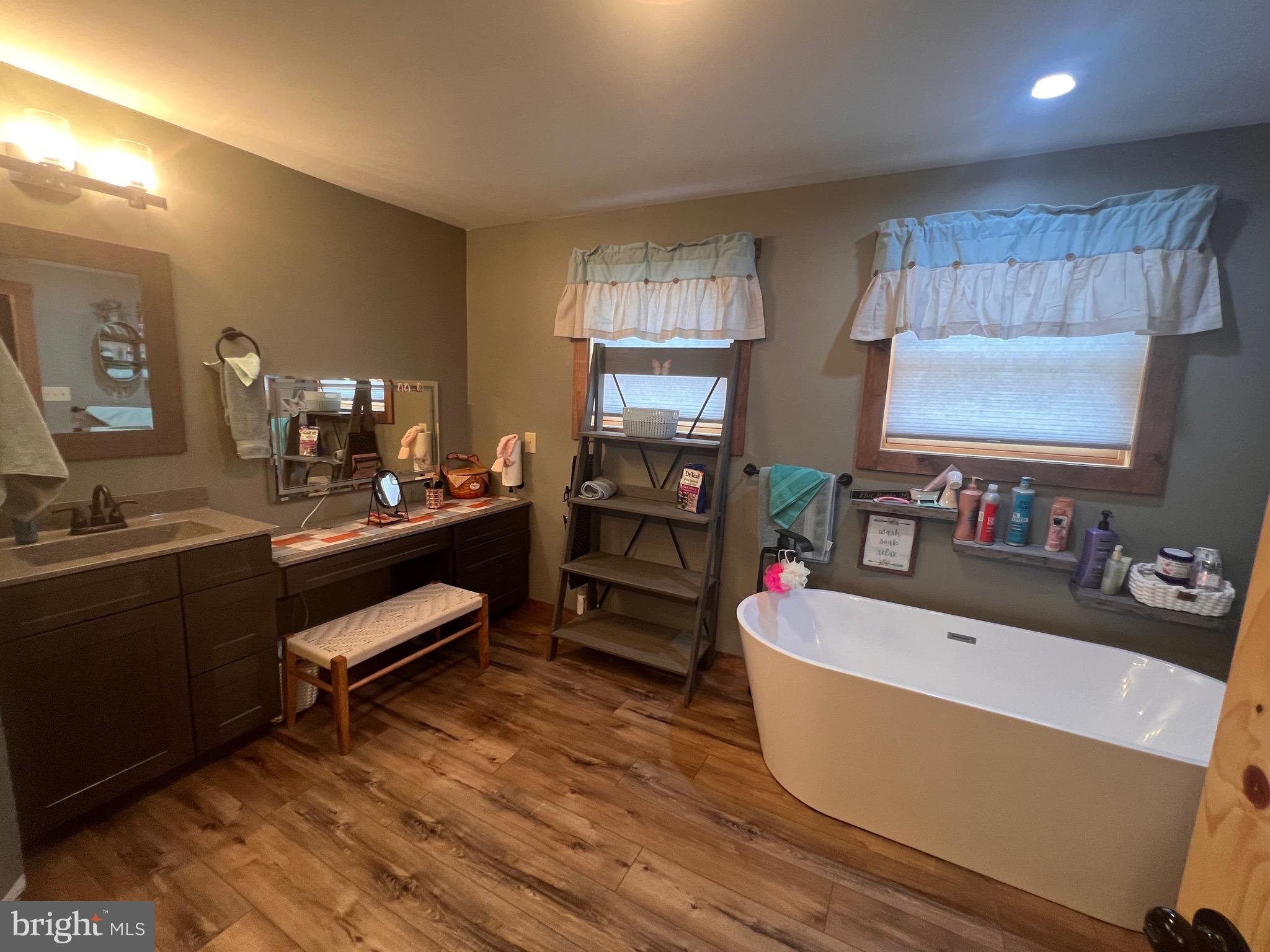 PARKHILL VIEWS - Residential